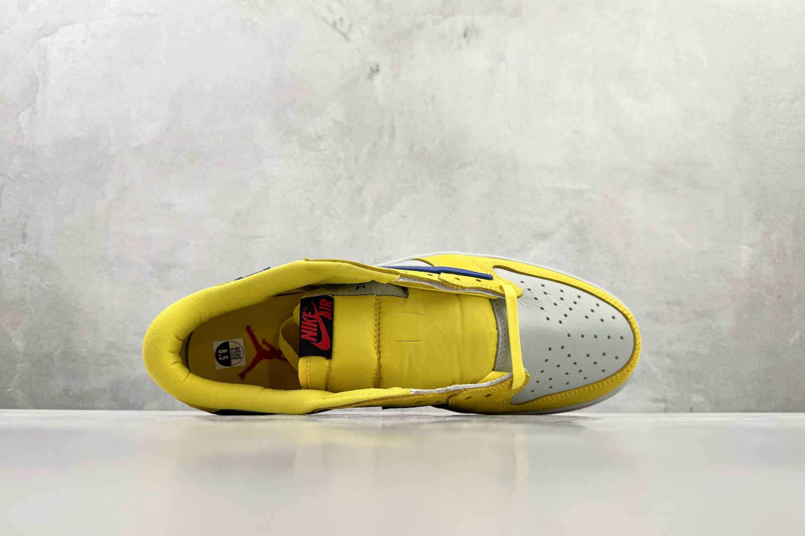 Travis Scott x Jordan Air Jordan 1 倒钩 7.0 皮革 Low Canary Yellow 联名款 黄蓝色 DZ4137-700