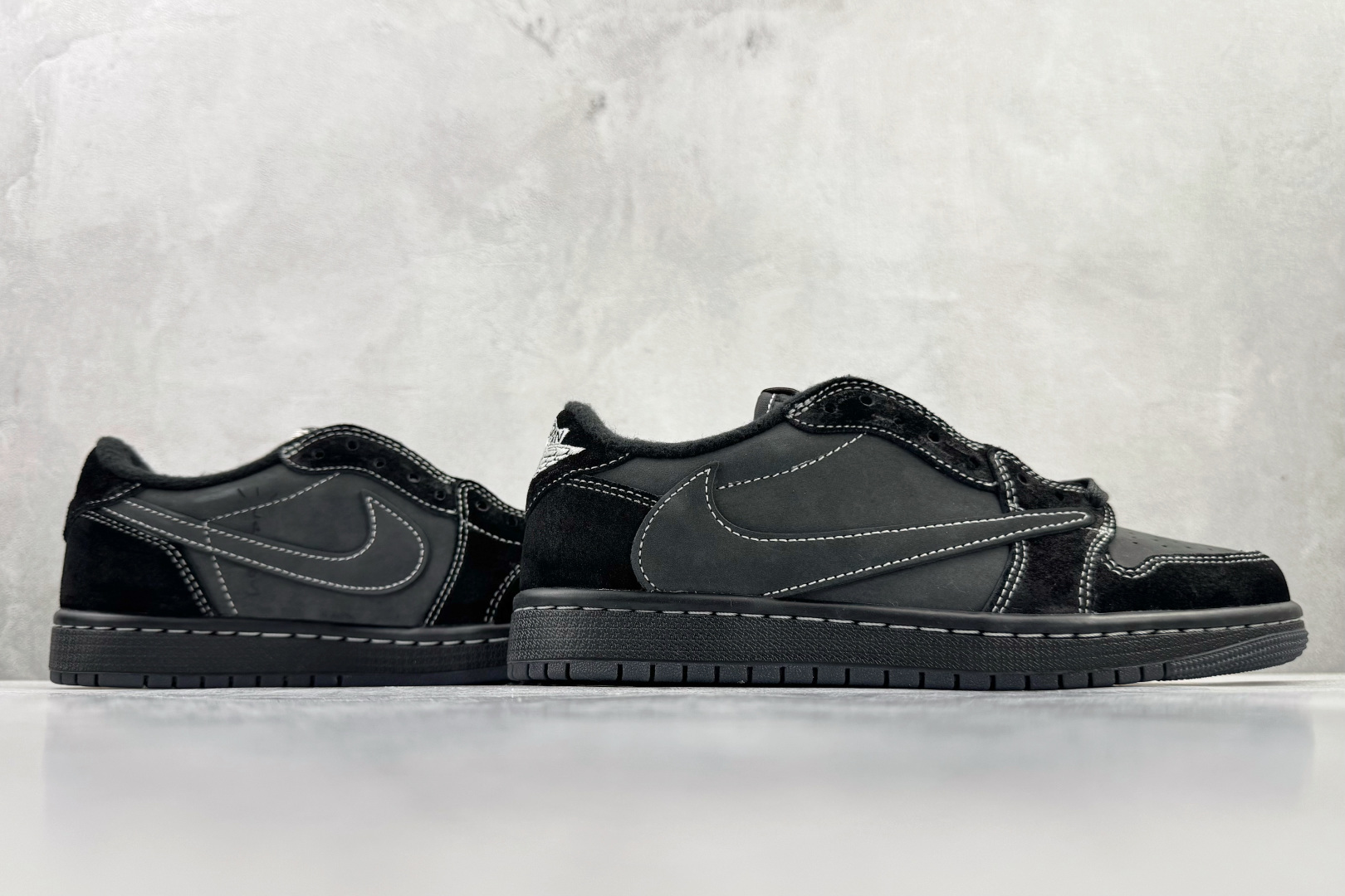 Travis Scott x Jordan Air Jordan 1 Low Retro SP 倒钩4.0 黑色 DM7866-001
