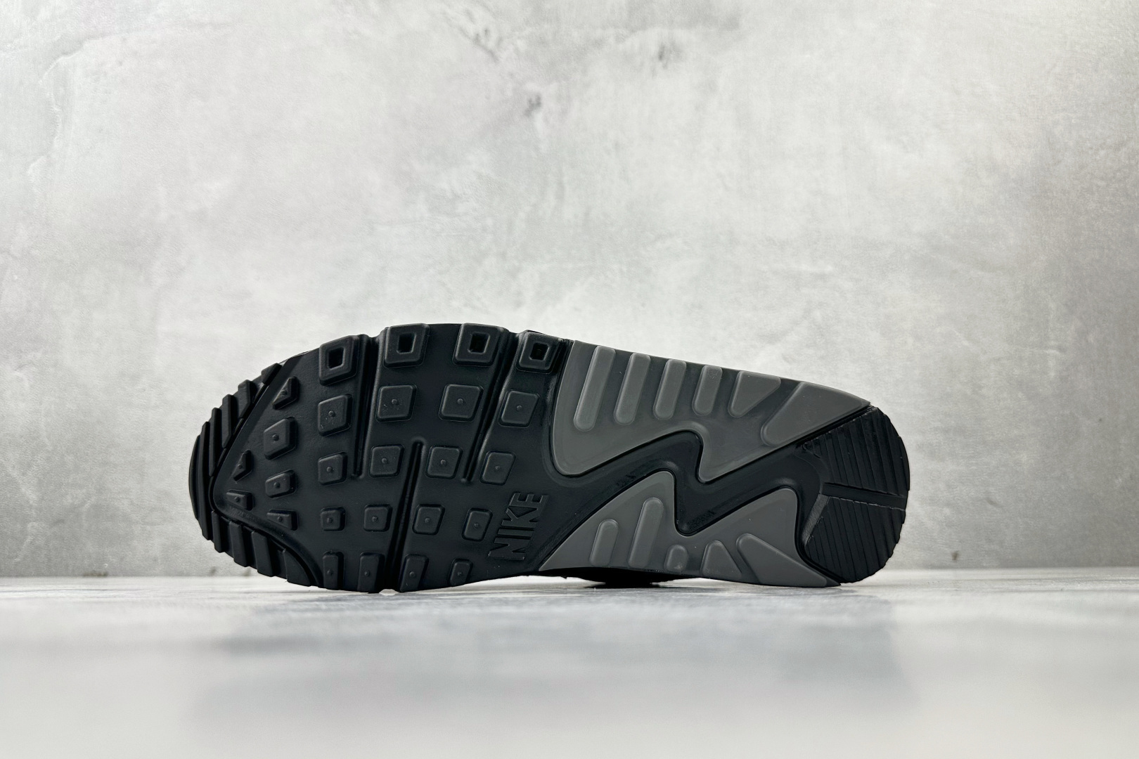 220 平台专供 Nike Air Max 90 黑色 DR0145-002-Chinese UA Cheap High Quatity Brand Clothes Bags handbags Sneakers wholesale wholesaler seller from China Factory suppliers Fashion Clothing Shoes best Quality Beautiful Price 220 平台专供 Nike Air Max 90 黑色 DR0145-002