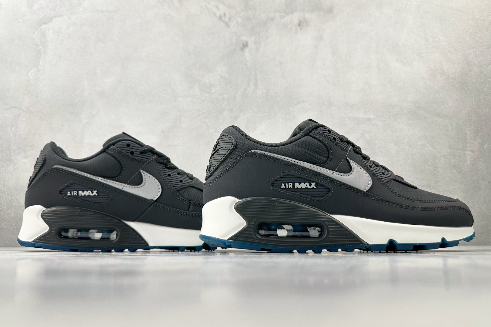 220 平台专供 Nike Air Max 90 黑灰 FV0381-001-Chinese UA Cheap High Quatity Brand Clothes Bags handbags Sneakers wholesale wholesaler seller from China Factory suppliers Fashion Clothing Shoes best Quality Beautiful Price 220 平台专供 Nike Air Max 90 黑灰 FV0381-001