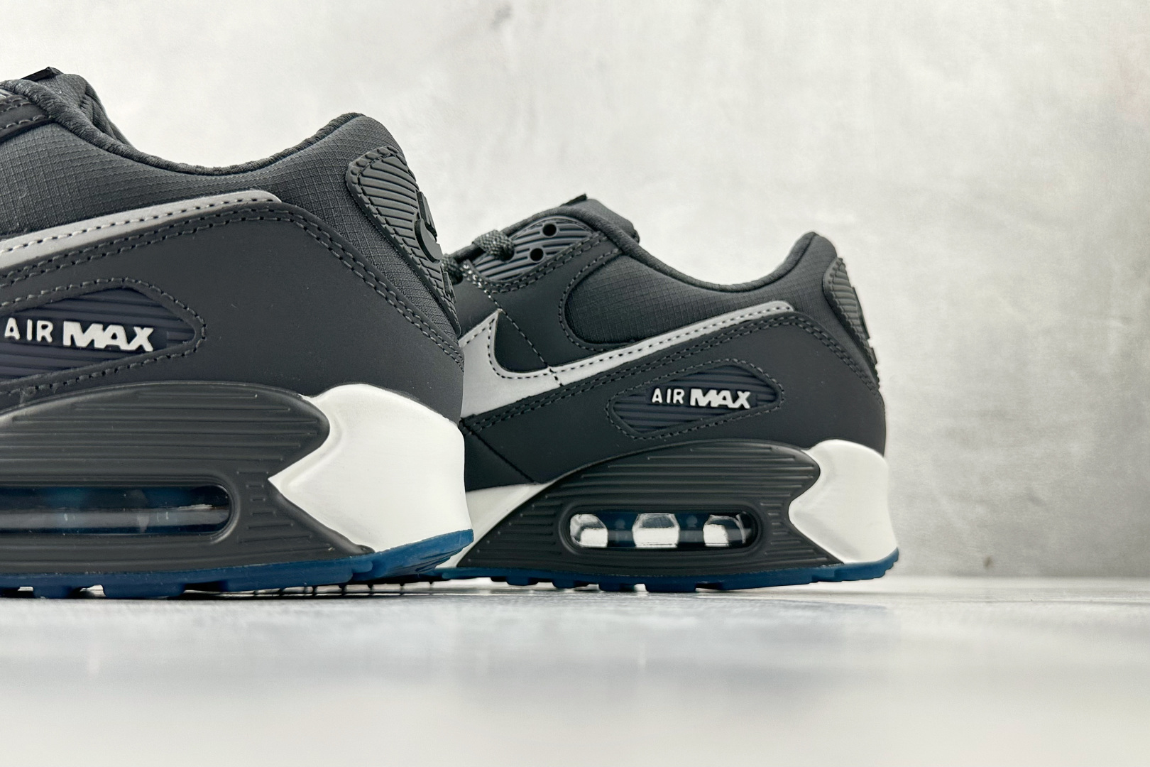 220 平台专供 Nike Air Max 90 黑灰 FV0381-001-Chinese UA Cheap High Quatity Brand Clothes Bags handbags Sneakers wholesale wholesaler seller from China Factory suppliers Fashion Clothing Shoes best Quality Beautiful Price 220 平台专供 Nike Air Max 90 黑灰 FV0381-001