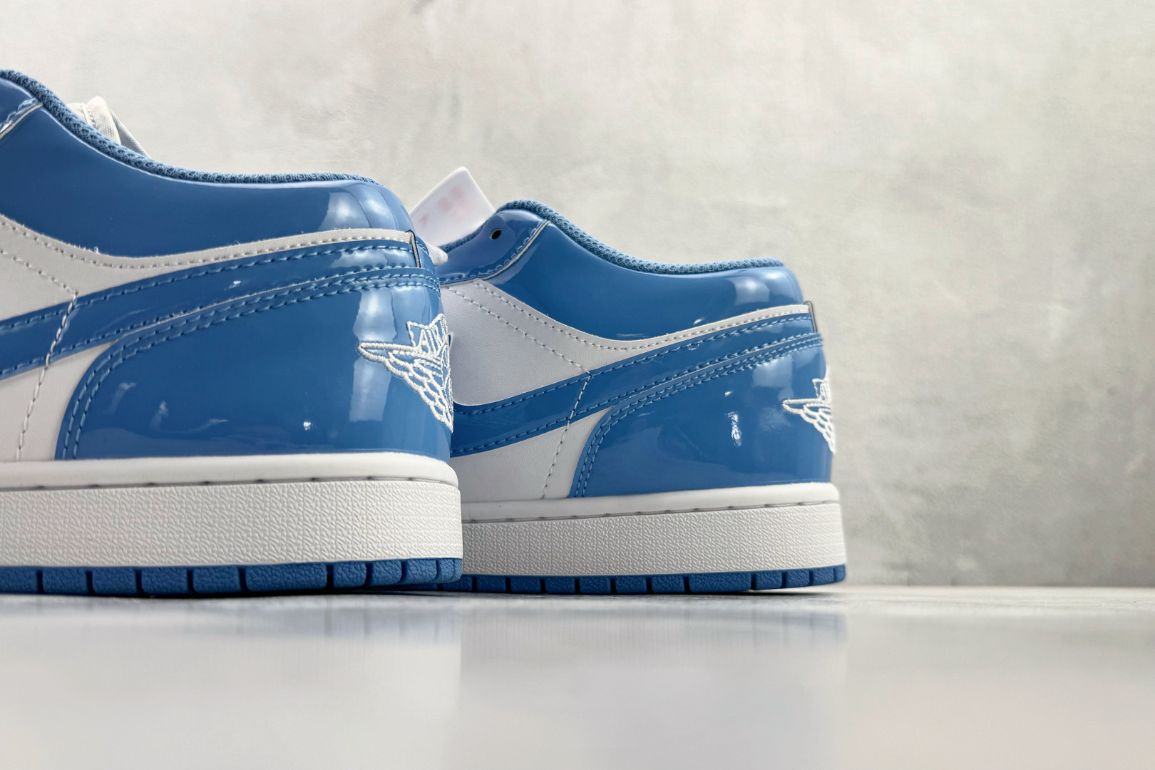 210 平台爆款 Jordan Air Jordan 1 Low ”Legend Blue” 蓝色 FZ2138-114-Chinese UA Cheap High Quatity Brand Clothes Bags handbags Sneakers wholesale wholesaler seller from China Factory suppliers Fashion Clothing Shoes best Quality Beautiful Price 210 平台爆款 Jordan Air Jordan 1 Low ”Legend Blue” 蓝色 FZ2138-114