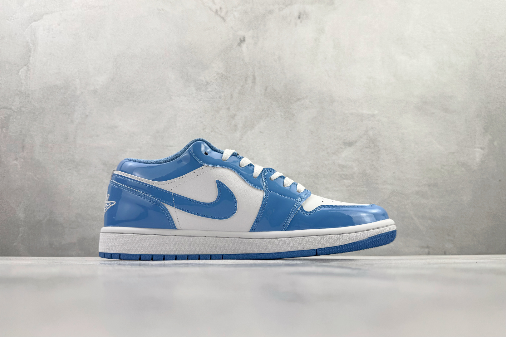 210 平台爆款 Jordan Air Jordan 1 Low ”Legend Blue” 蓝色 FZ2138-114-Chinese UA Cheap High Quatity Brand Clothes Bags handbags Sneakers wholesale wholesaler seller from China Factory suppliers Fashion Clothing Shoes best Quality Beautiful Price 210 平台爆款 Jordan Air Jordan 1 Low ”Legend Blue” 蓝色 FZ2138-114