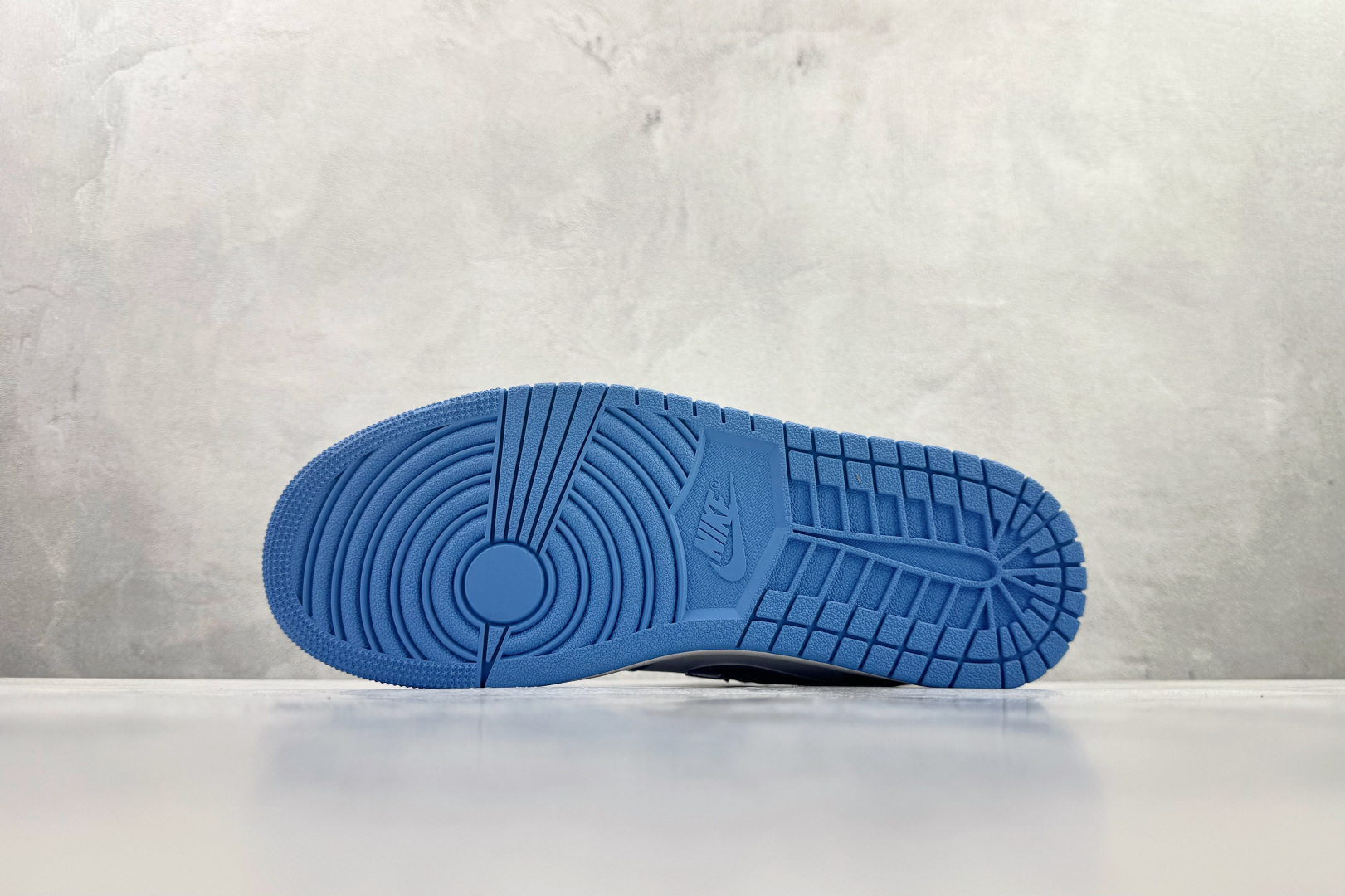 210 平台爆款 Jordan Air Jordan 1 Low ”Legend Blue” 蓝色 FZ2138-114-Chinese UA Cheap High Quatity Brand Clothes Bags handbags Sneakers wholesale wholesaler seller from China Factory suppliers Fashion Clothing Shoes best Quality Beautiful Price 210 平台爆款 Jordan Air Jordan 1 Low ”Legend Blue” 蓝色 FZ2138-114