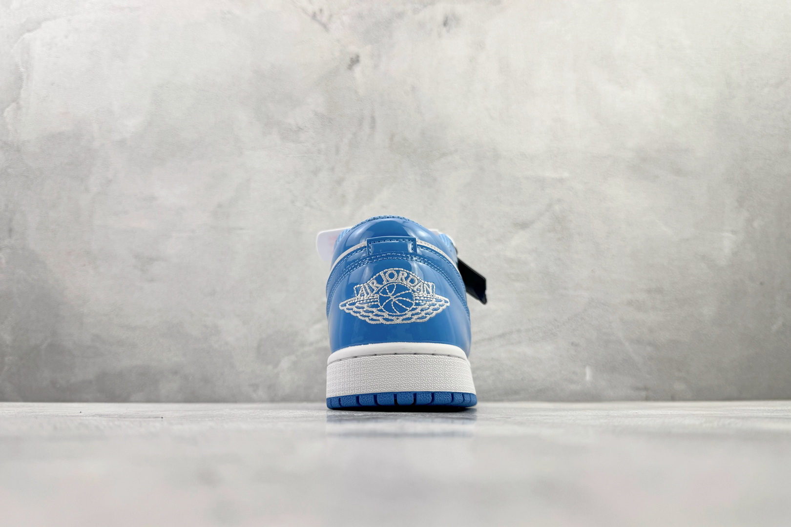 210 平台爆款 Jordan Air Jordan 1 Low ”Legend Blue” 蓝色 FZ2138-114-Chinese UA Cheap High Quatity Brand Clothes Bags handbags Sneakers wholesale wholesaler seller from China Factory suppliers Fashion Clothing Shoes best Quality Beautiful Price 210 平台爆款 Jordan Air Jordan 1 Low ”Legend Blue” 蓝色 FZ2138-114