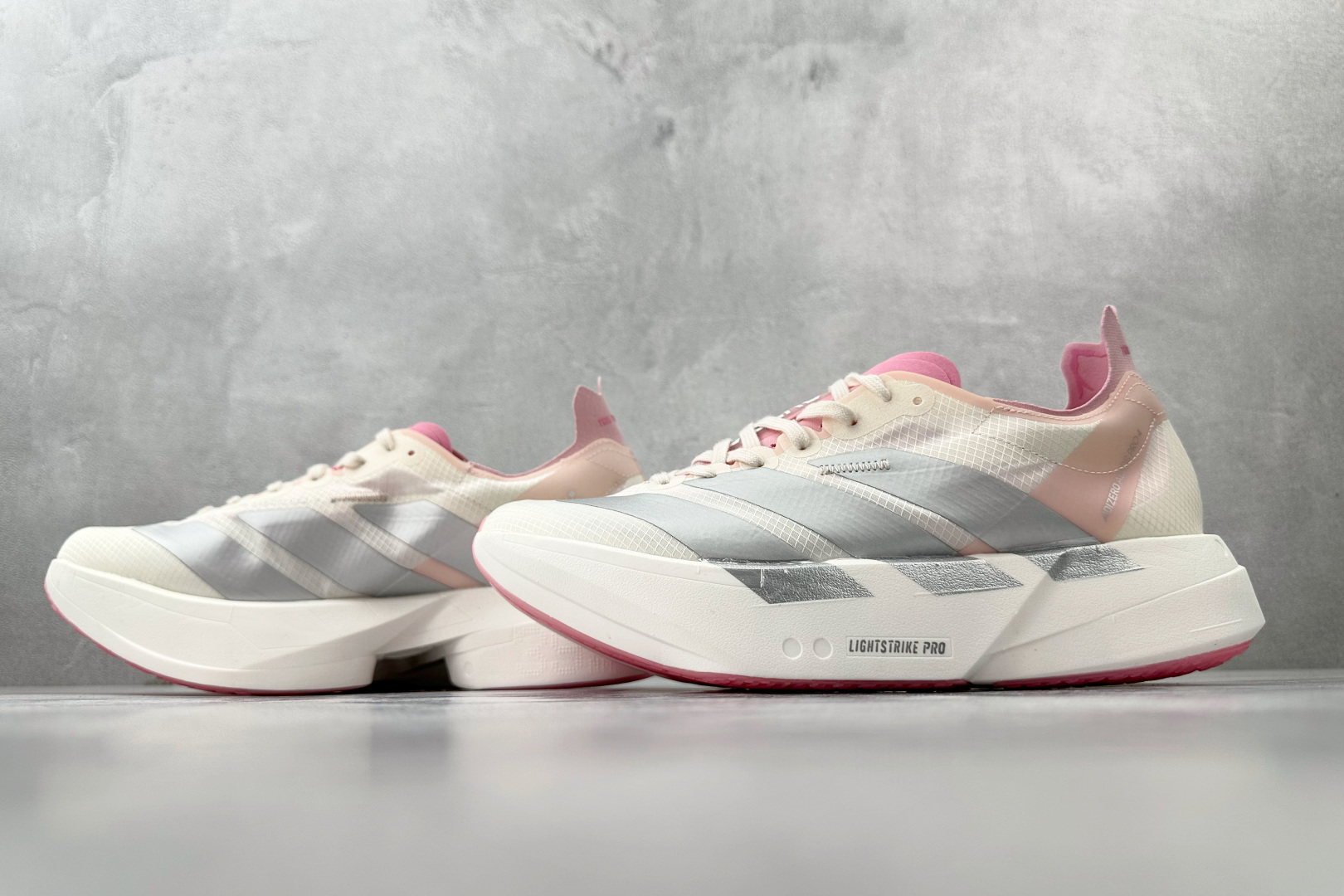 220 adidas Adizero Adios Pro 4 浅米色 JQ4445