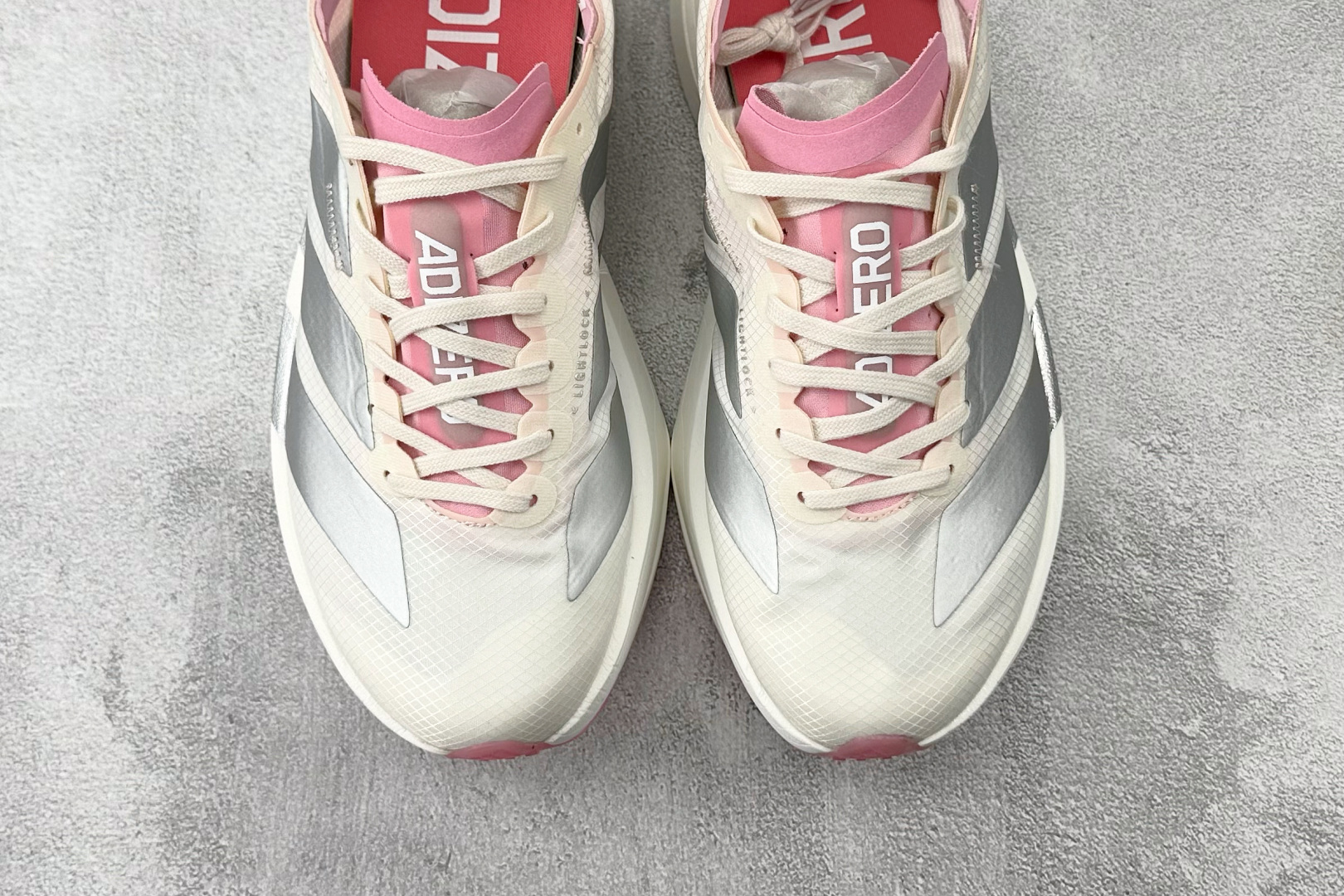 220 adidas Adizero Adios Pro 4 浅米色 JQ4445