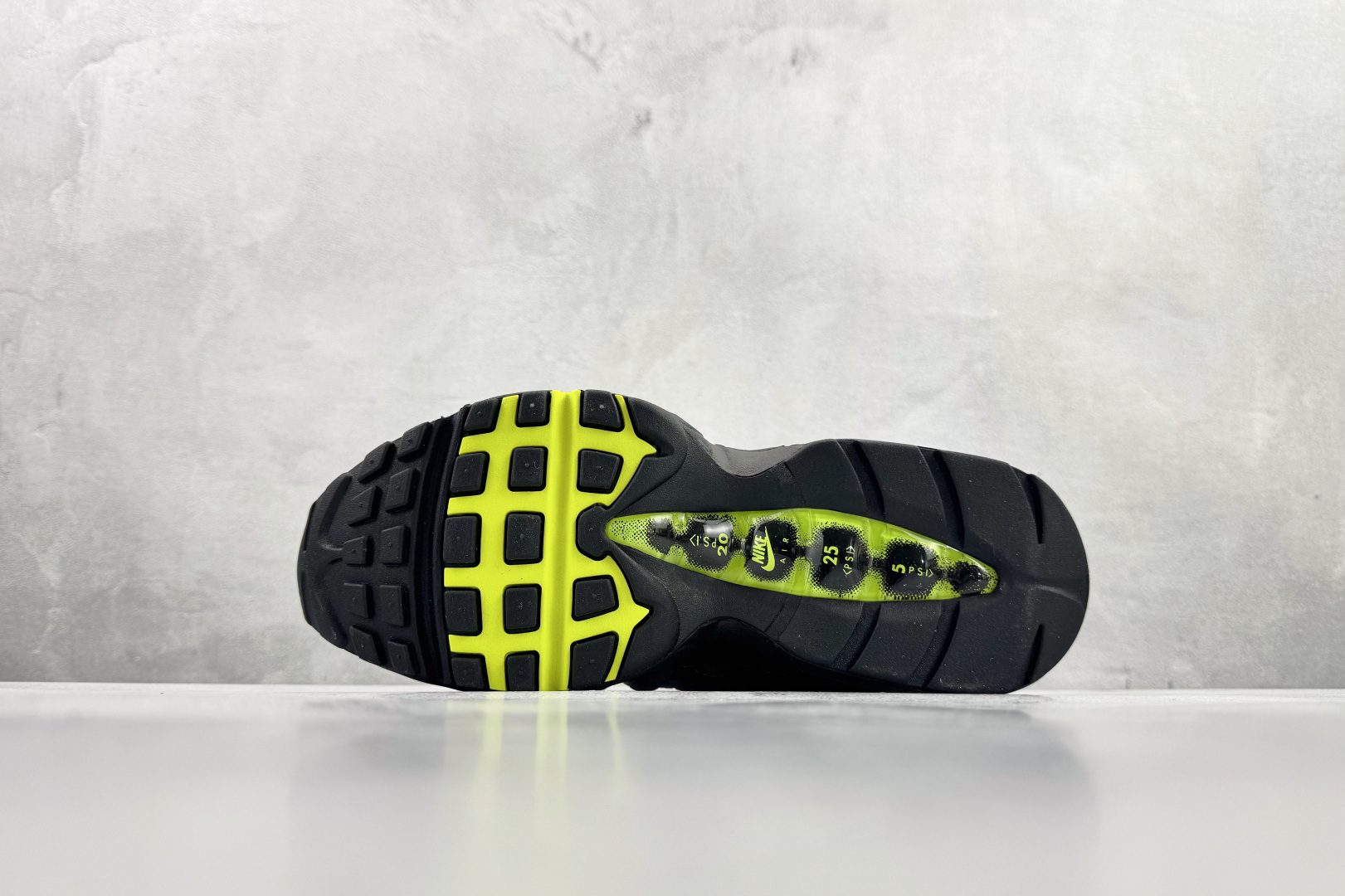 360 Nike Air Max 95 Neon 灰黑绿 CT1689-001-Chinese UA Cheap High Quatity Brand Clothes Bags handbags Sneakers wholesale wholesaler seller from China Factory suppliers Fashion Clothing Shoes best Quality Beautiful Price 360 Nike Air Max 95 Neon 灰黑绿 CT1689-001