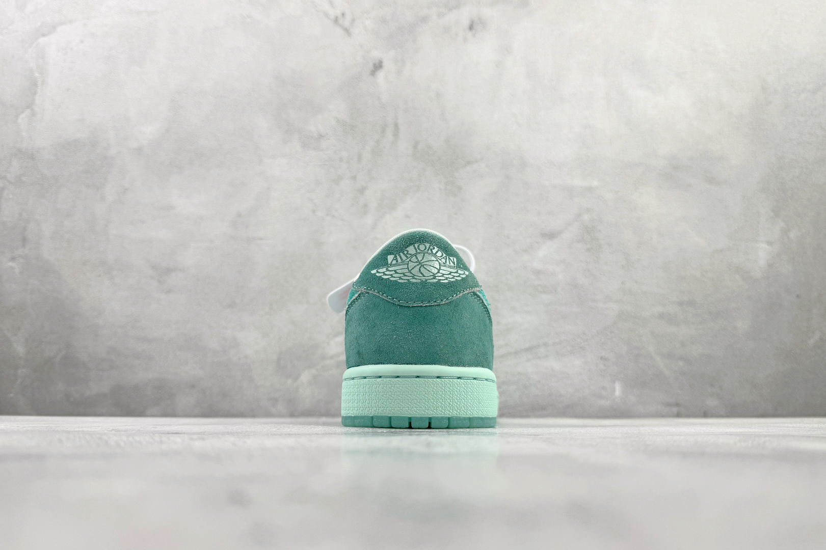 210 平台爆款 Jordan Air Jordan 1 Low OG“Washed Teal” 蓝绿色 HQ8111-300-Chinese UA Cheap High Quatity Brand Clothes Bags handbags Sneakers wholesale wholesaler seller from China Factory suppliers Fashion Clothing Shoes best Quality Beautiful Price 210 平台爆款 Jordan Air Jordan 1 Low OG“Washed Teal” 蓝绿色 HQ8111-300
