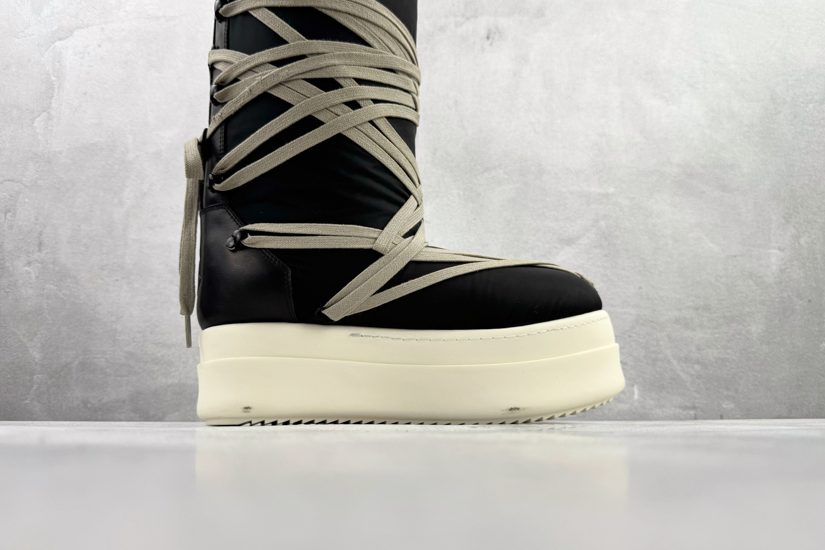 570 Moncler x RICK OWENS/RO 黑色 MU02C4-H20 M3863-999 尺码36 36.5 37 38.5 39 40 40.5 41 42 42.5 43 44 44.5 45 编码64-Chinese UA Cheap High Quatity Brand Clothes Bags handbags Sneakers wholesale wholesaler seller from China Factory suppliers Fashion Clothing Shoes best Quality Beautiful Price 570 Moncler x RICK OWENS/RO 黑色 MU02C4-H20 M3863-999 尺码36 36.5 37 38.5 39 40 40.5 41 42 42.5 43 44 44.5 45 编码64