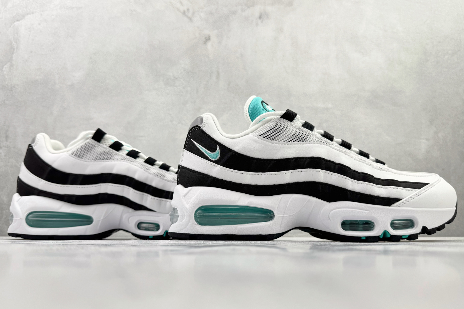 口碑神作 Nike Air Max 95 OG 白黑蓝货号：IM7409-100尺码：40 40.5 4