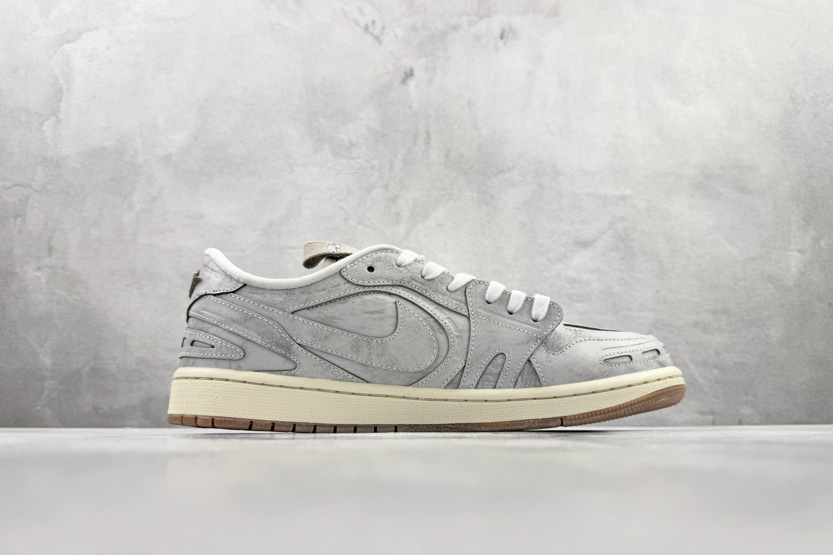 Jordan Air Jordan 1 Low Method of Make v3 浅灰 IM6662-181-Top High Quatity Cheap Sneakers Fashion Clothing Clothes Bags handbags Shoes of all Brand wholesale With The best Quality And Beautiful Price from China Factory Chinese suppliers wholesaler seller Jordan Air Jordan 1 Low Method of Make v3 浅灰 IM6662-181