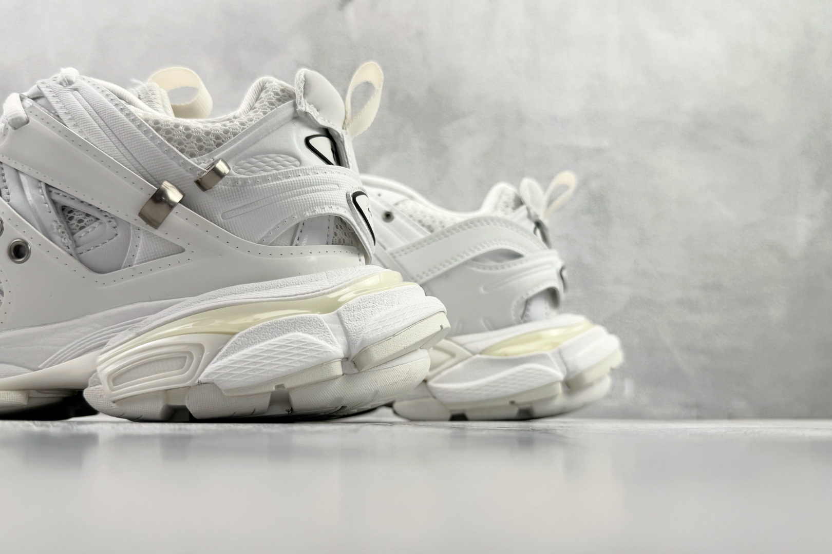 520 代购版 Balenciaga巴黎世家 Track Trail 白色 542436WTRPG-Chinese UA Cheap High Quatity Brand Clothes Bags handbags Sneakers wholesale wholesaler seller from China Factory suppliers Fashion Clothing Shoes best Quality Beautiful Price 520 代购版 Balenciaga巴黎世家 Track Trail 白色 542436WTRPG