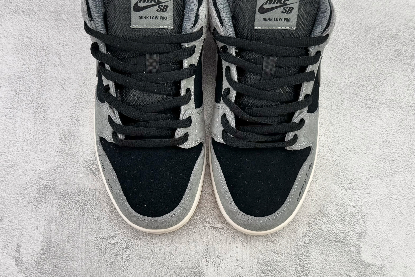 280 Nike Dunk SB Low “DARK SMOKE GREY” 灰黑色 HF3063-001