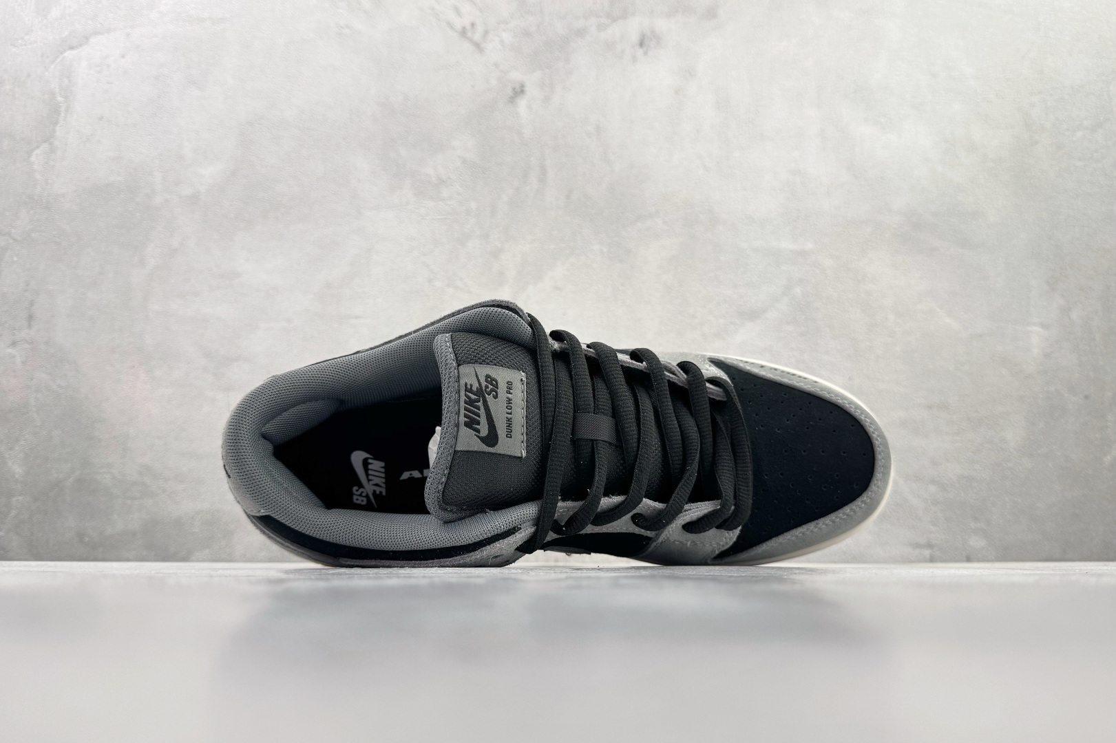 280 Nike Dunk SB Low “DARK SMOKE GREY” 灰黑色 HF3063-001