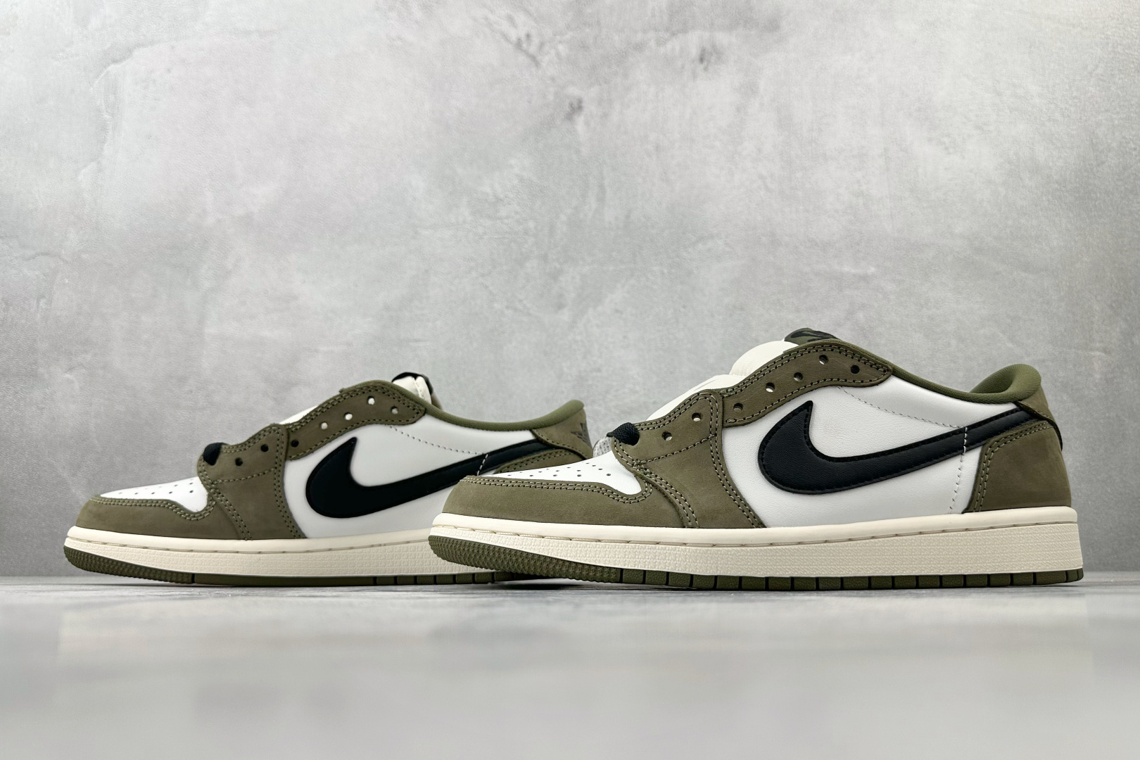 260 Jordan Air Jordan 1 Low 绿色 HQ6998-200