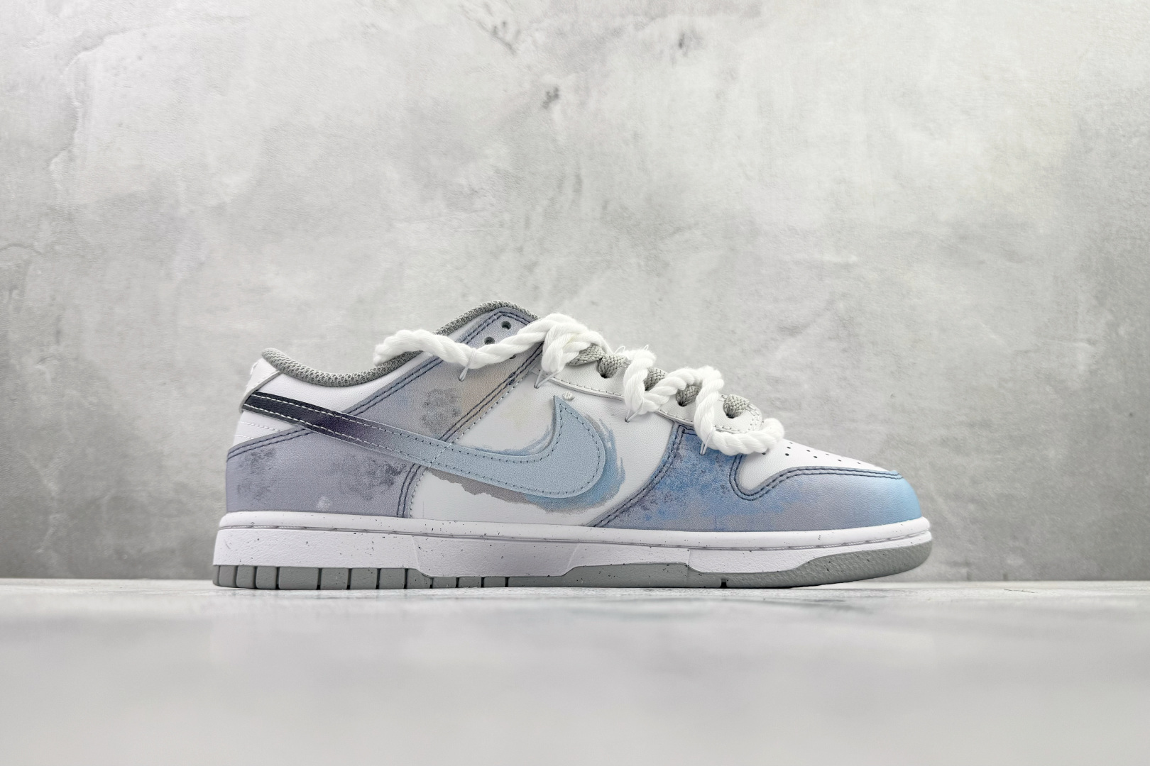 300 定制球鞋 Nike Dunk 赛博 “怪奇小猫” 灰白蓝 DD1391-103-Chinese UA Cheap High Quatity Brand Clothes Bags handbags Sneakers wholesale wholesaler seller from China Factory suppliers Fashion Clothing Shoes best Quality Beautiful Price 300 定制球鞋 Nike Dunk 赛博 “怪奇小猫” 灰白蓝 DD1391-103