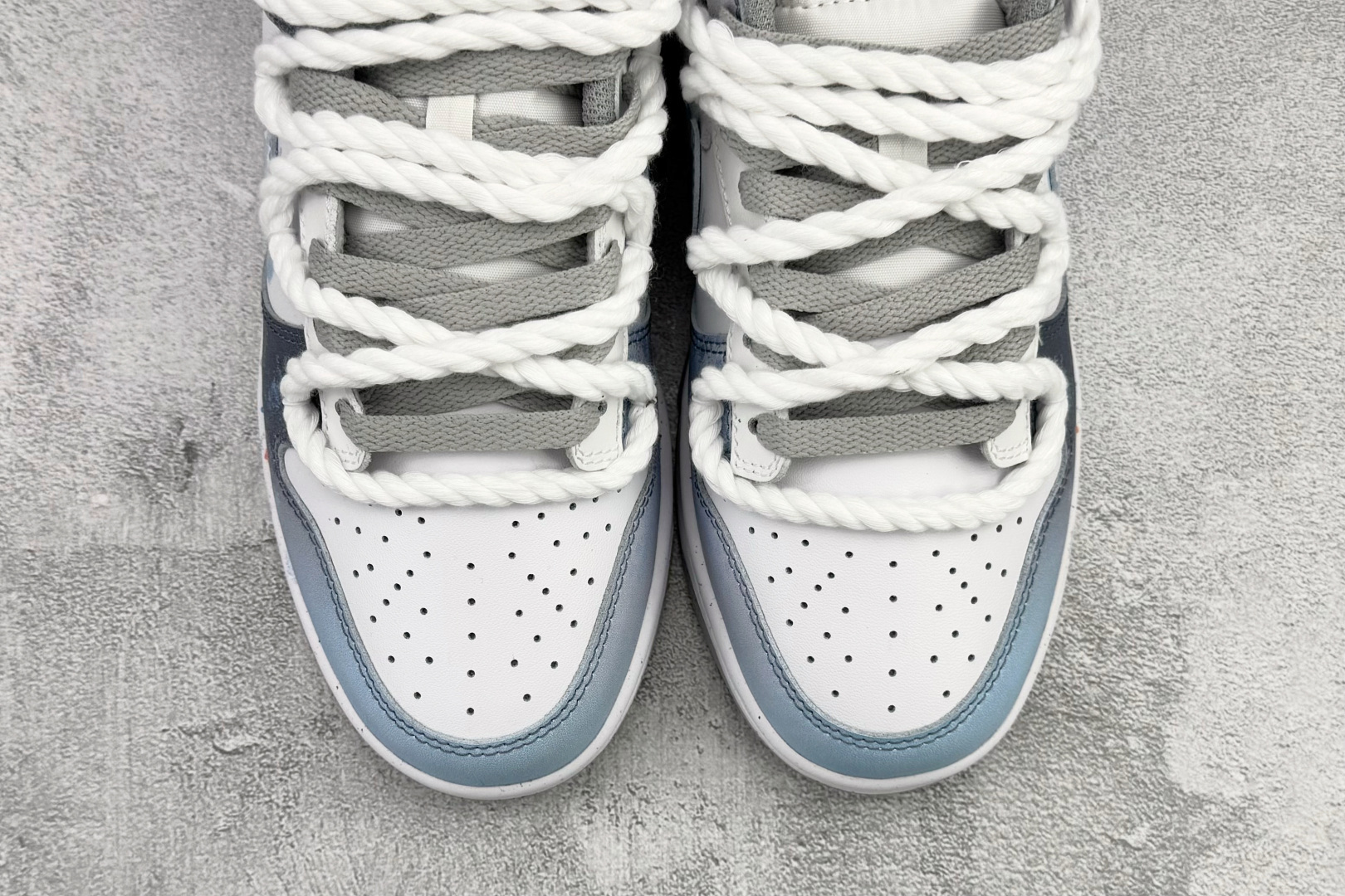 300 定制球鞋 Nike Dunk 赛博 “怪奇小猫” 灰白蓝 DD1391-103-Chinese UA Cheap High Quatity Brand Clothes Bags handbags Sneakers wholesale wholesaler seller from China Factory suppliers Fashion Clothing Shoes best Quality Beautiful Price 300 定制球鞋 Nike Dunk 赛博 “怪奇小猫” 灰白蓝 DD1391-103