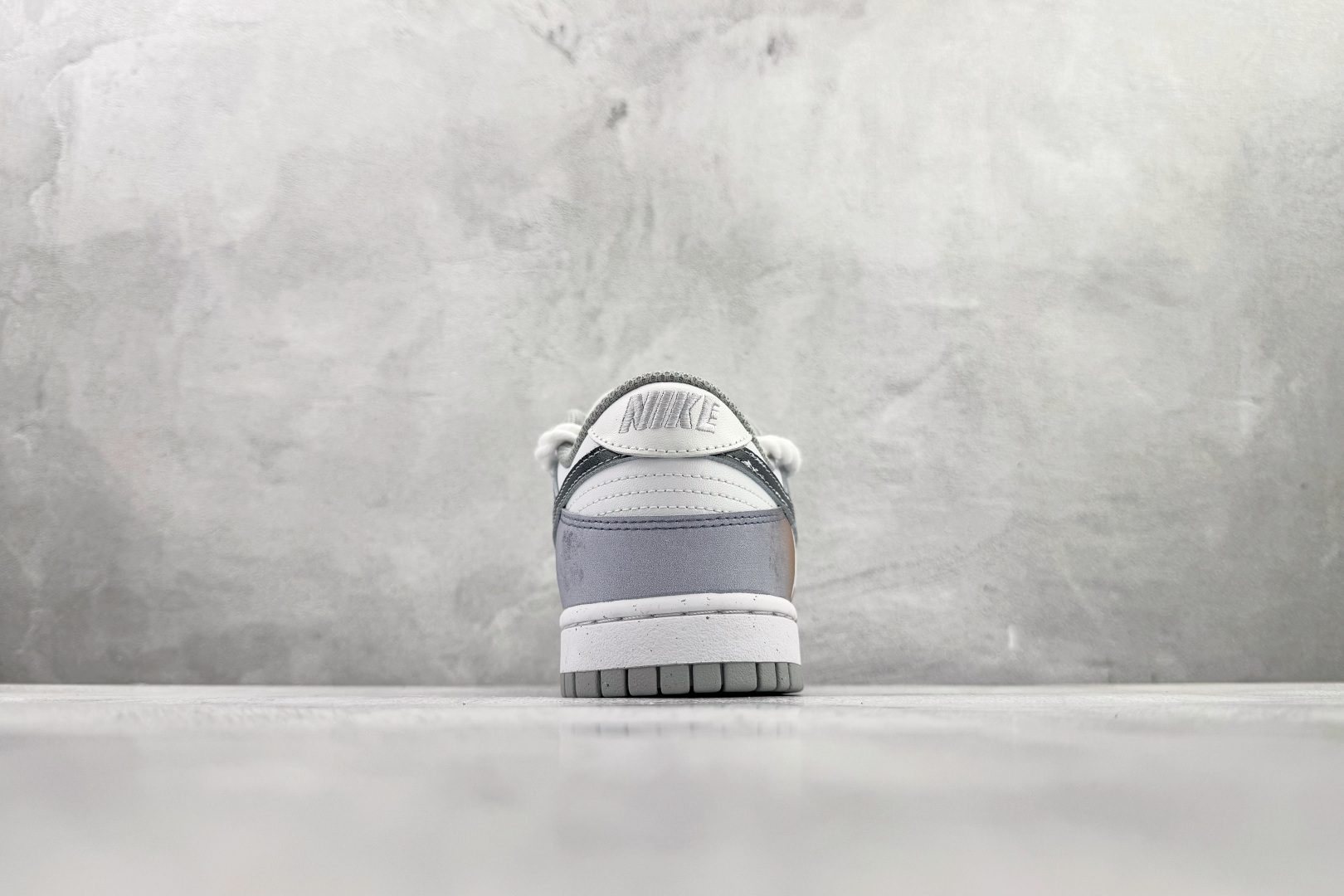 300 定制球鞋 Nike Dunk 赛博 “怪奇小猫” 灰白蓝 DD1391-103-Chinese UA Cheap High Quatity Brand Clothes Bags handbags Sneakers wholesale wholesaler seller from China Factory suppliers Fashion Clothing Shoes best Quality Beautiful Price 300 定制球鞋 Nike Dunk 赛博 “怪奇小猫” 灰白蓝 DD1391-103