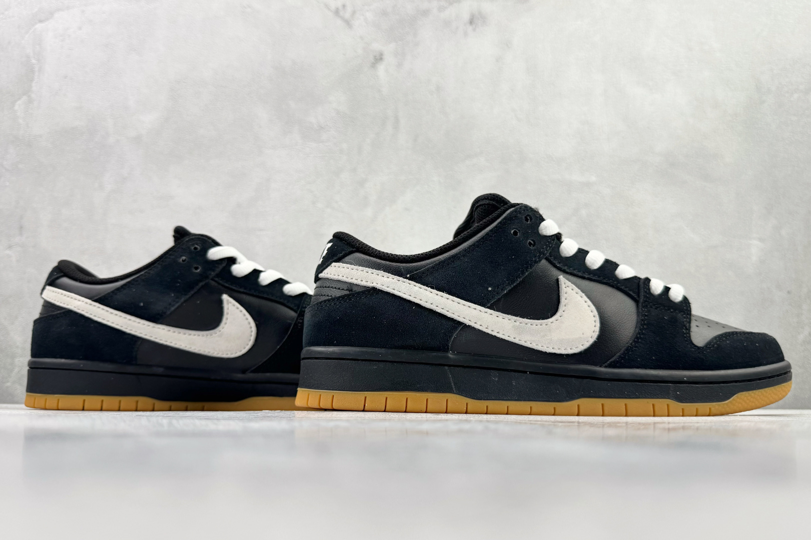Nike Dunk SB LOW PRO “Black Suede/White/Gume” 黑白棕 HF3704-003