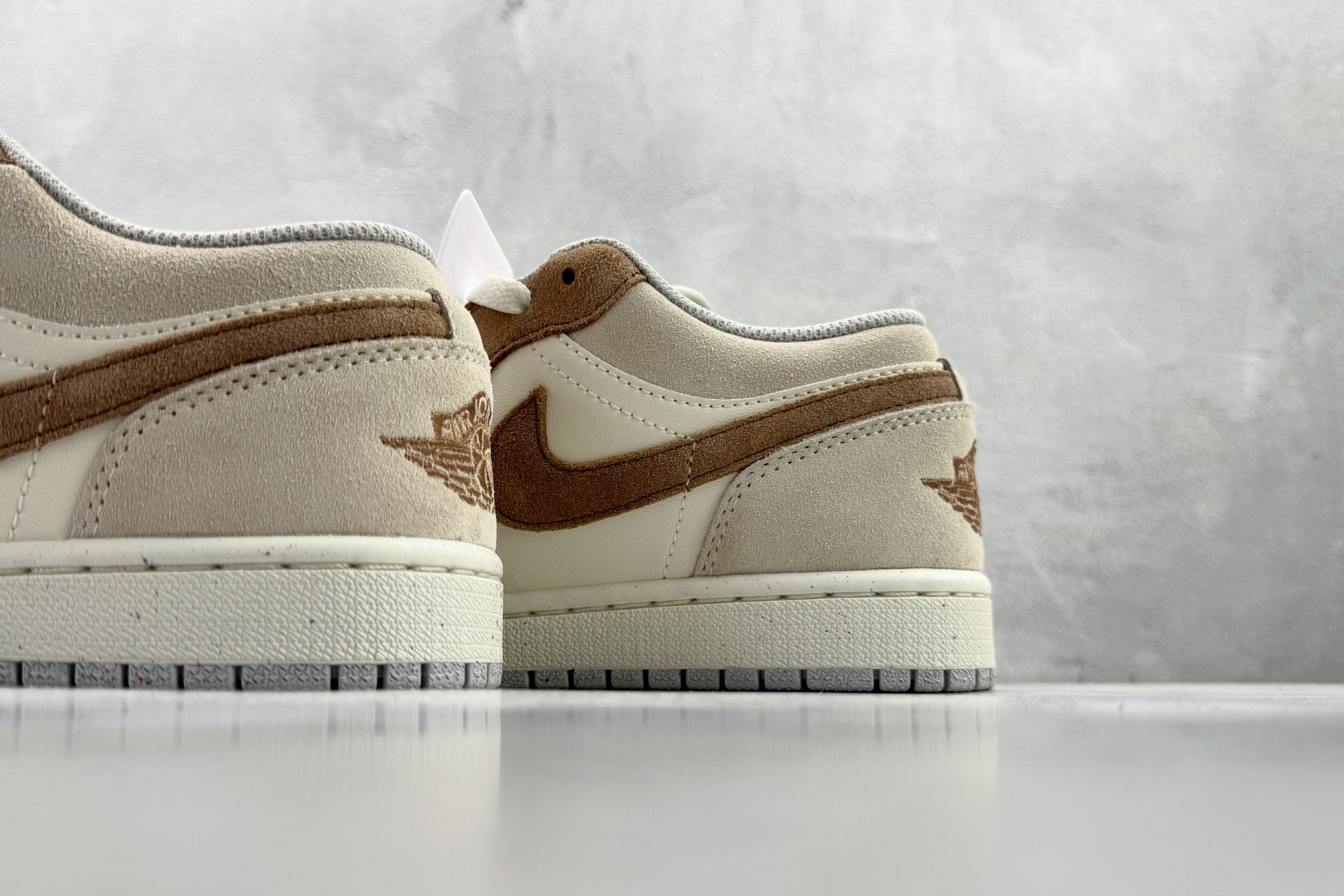 平台爆款 Jordan Air Jordan 1 LOW SE V2 棕色 HF1567-200