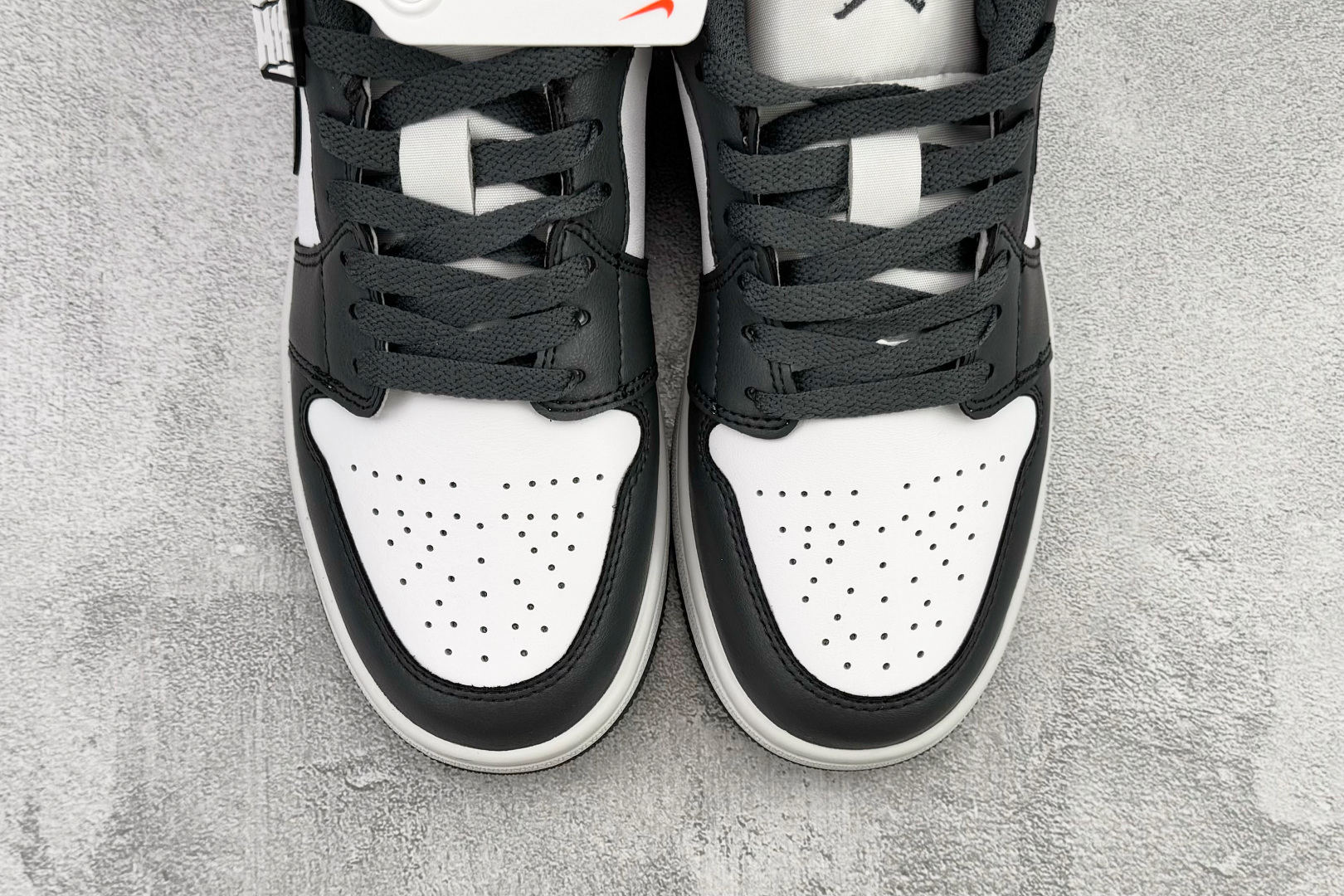 平台爆款 Jordan Air Jordan 1 Low 灰白 553558-044