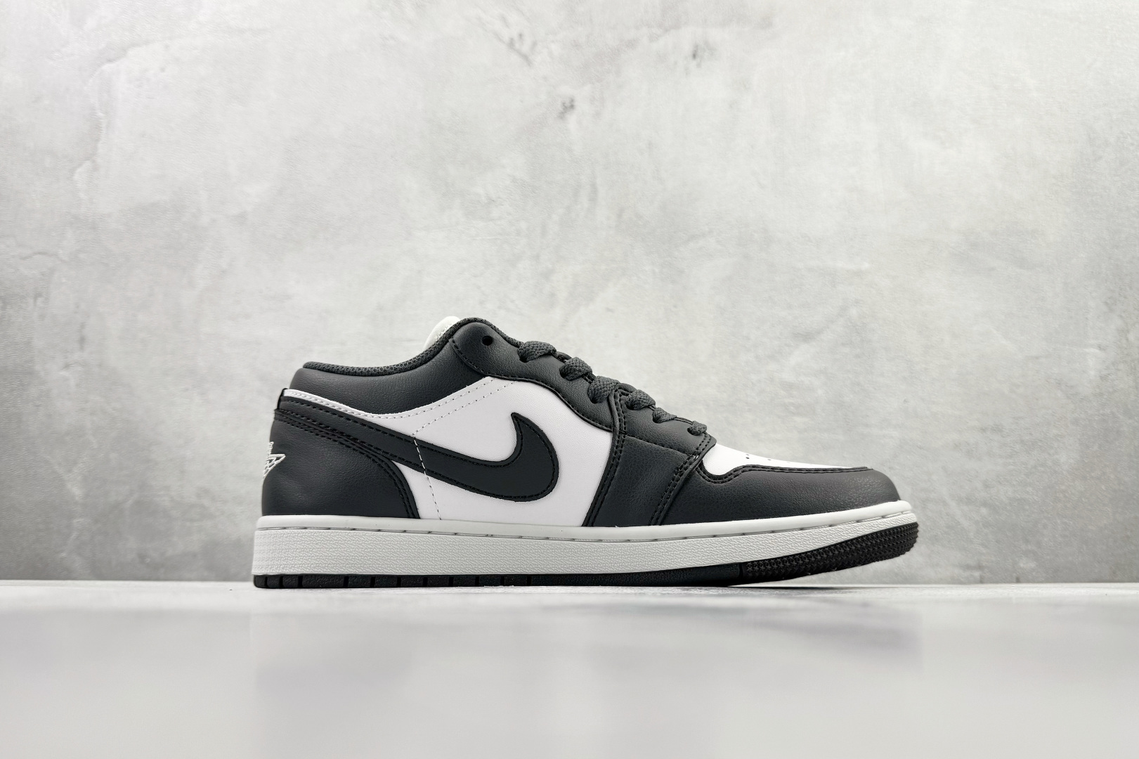 平台爆款 Jordan Air Jordan 1 Low 灰白 553558-044