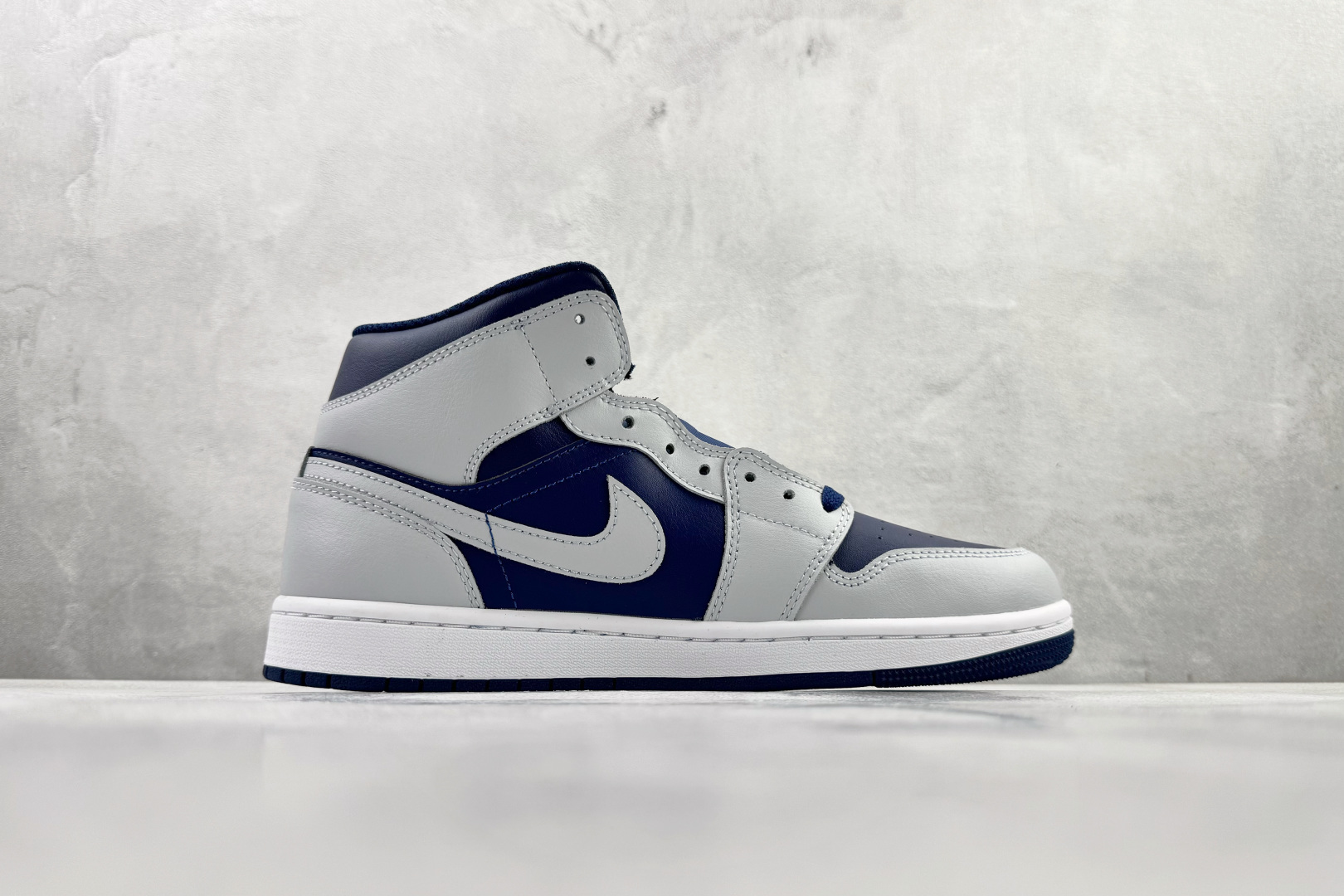 Jordan Air Jordan 1 蓝白色 DQ8426-403