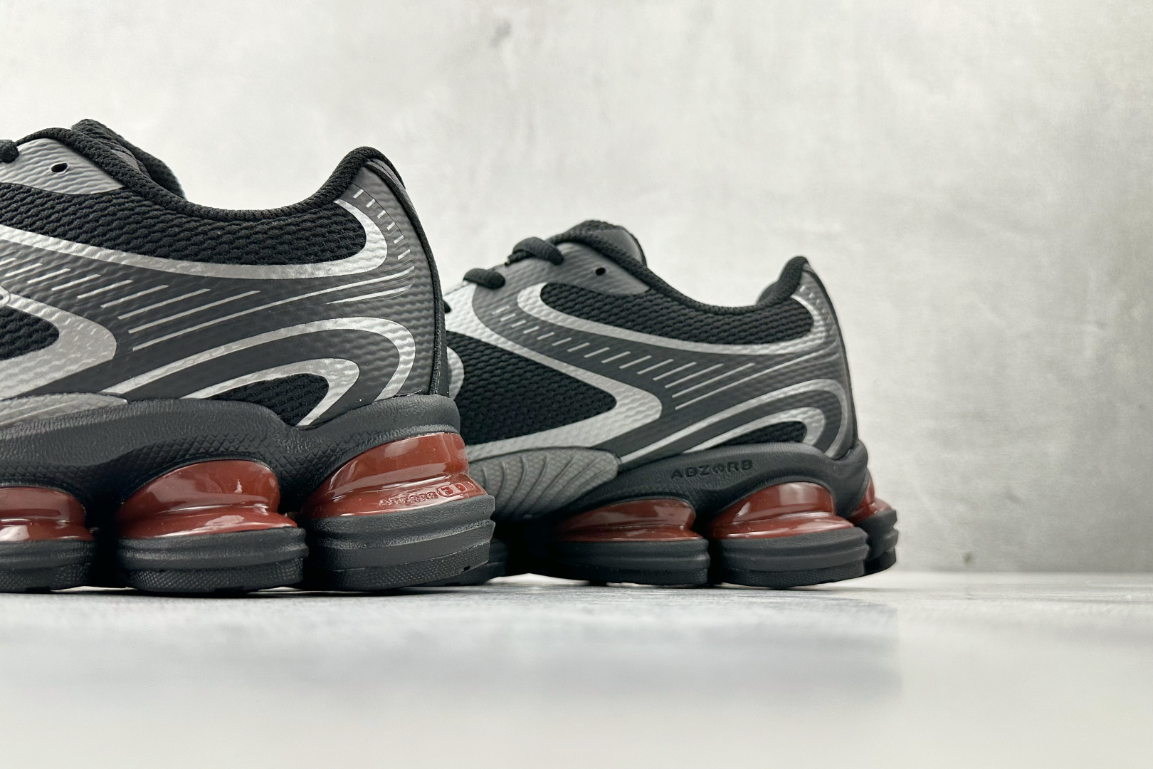 大厂出品 New Balance ABZORB 2000 黑红 U200028 大厂出品 New Balance ABZORB 2000 黑红 U200028
