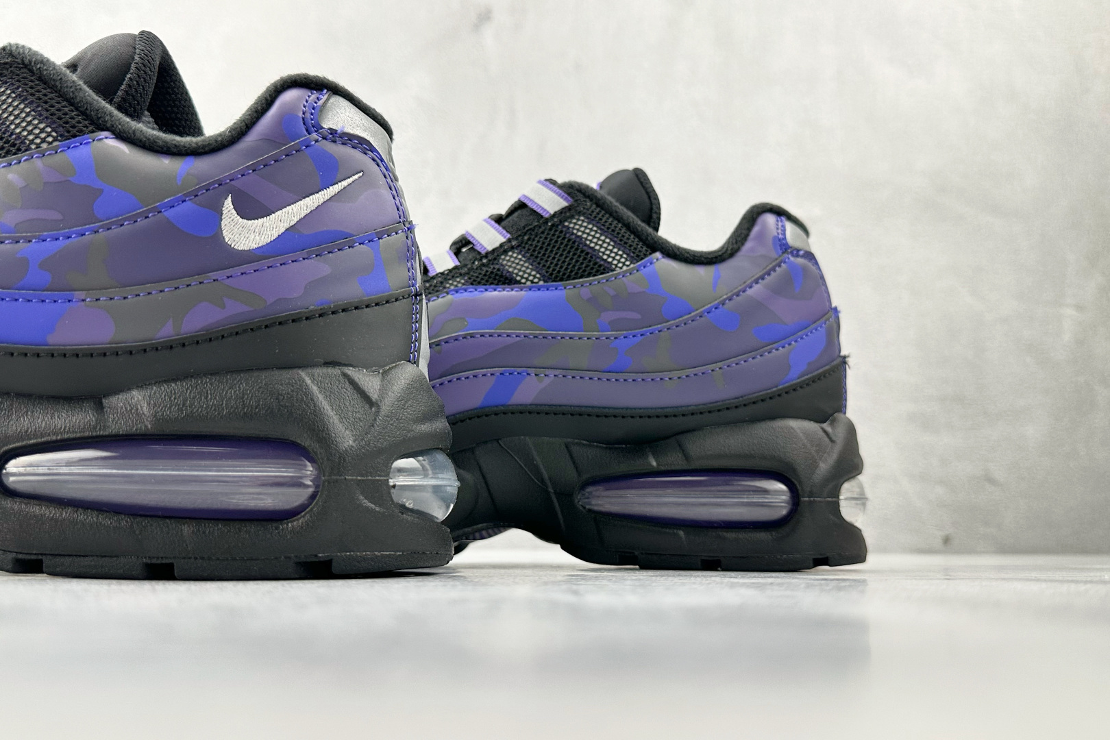 顶级完美复刻 Nike Air Max 95 黑色 HQ1973-500 顶级完美复刻 Nike Air Max 95 黑色 HQ1973-500