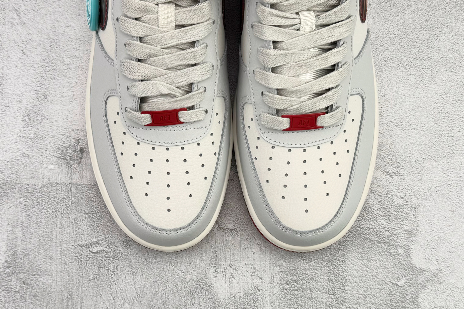 Nike Air Force 1 '07 灰白红 IM7380-030