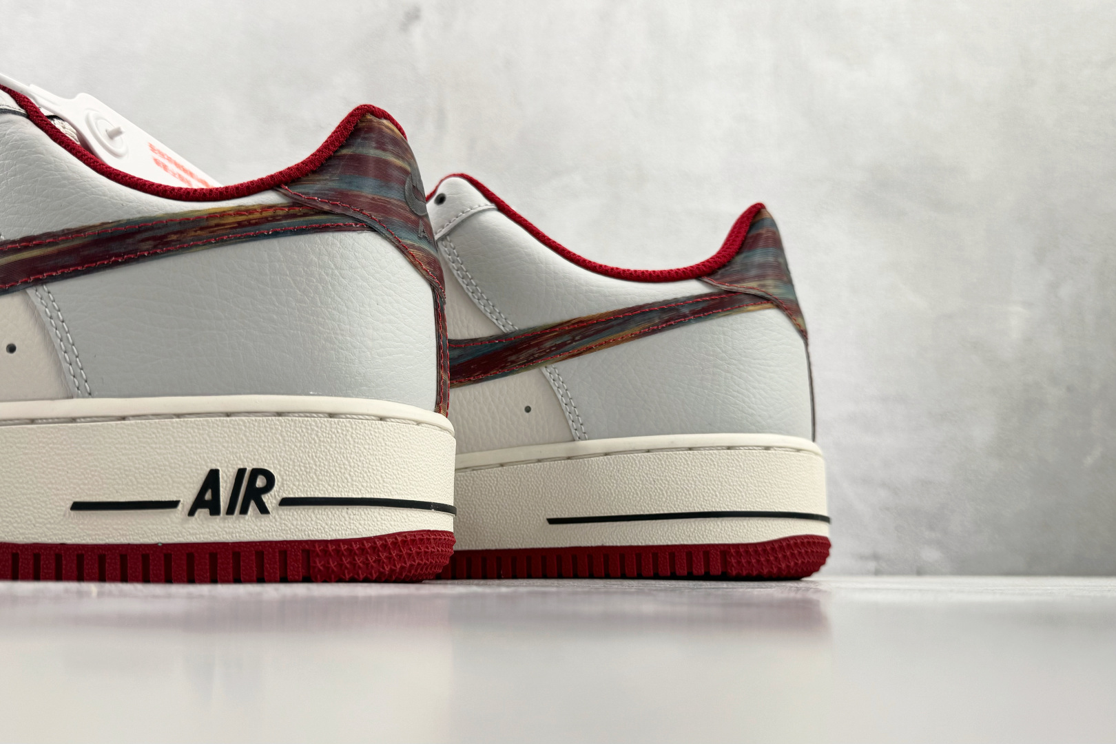 Nike Air Force 1 '07 灰白红 IM7380-030