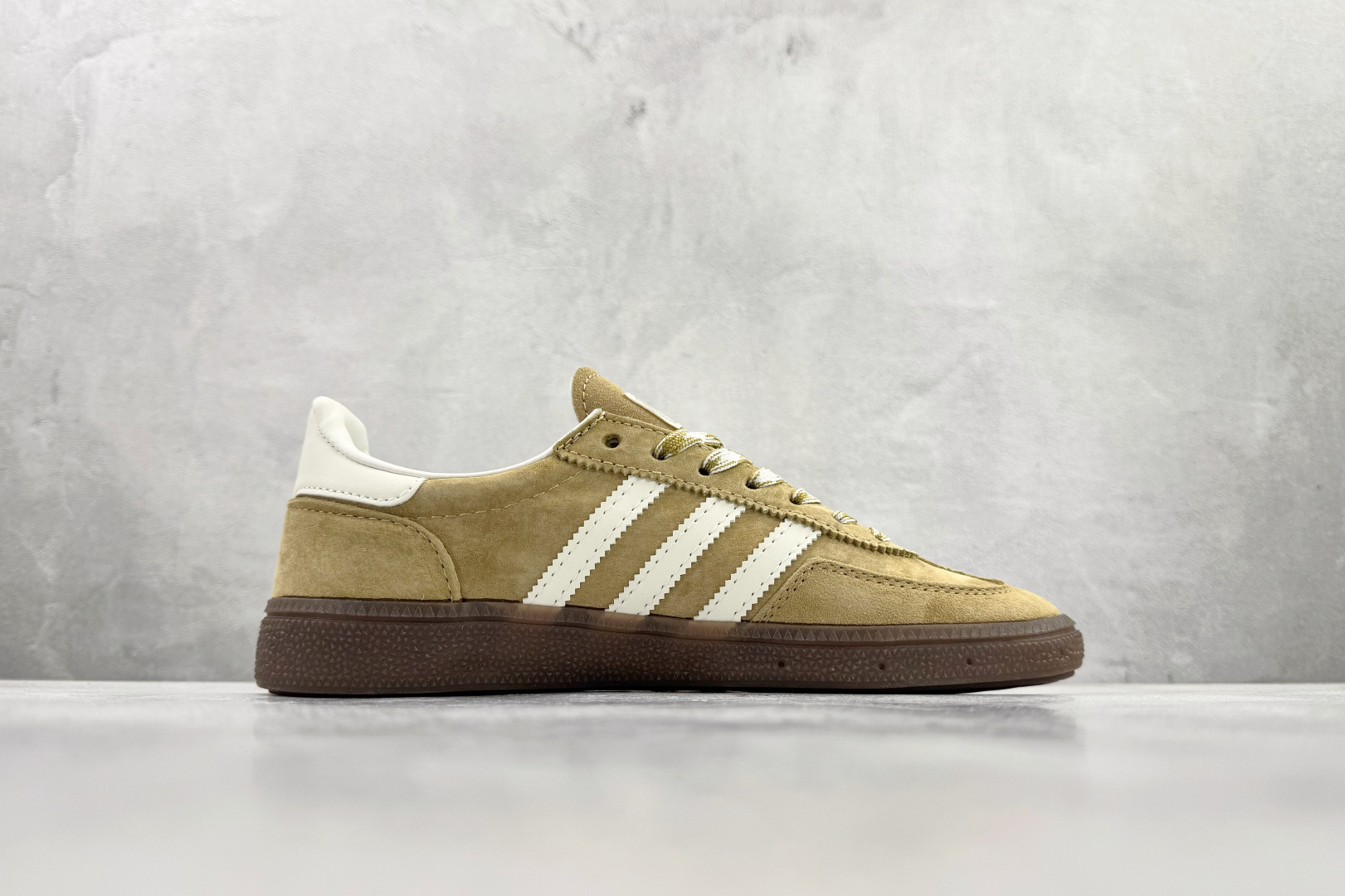 出口订单 adidas originals HANDBALL SPEZIAL 卡其棕 KI5939