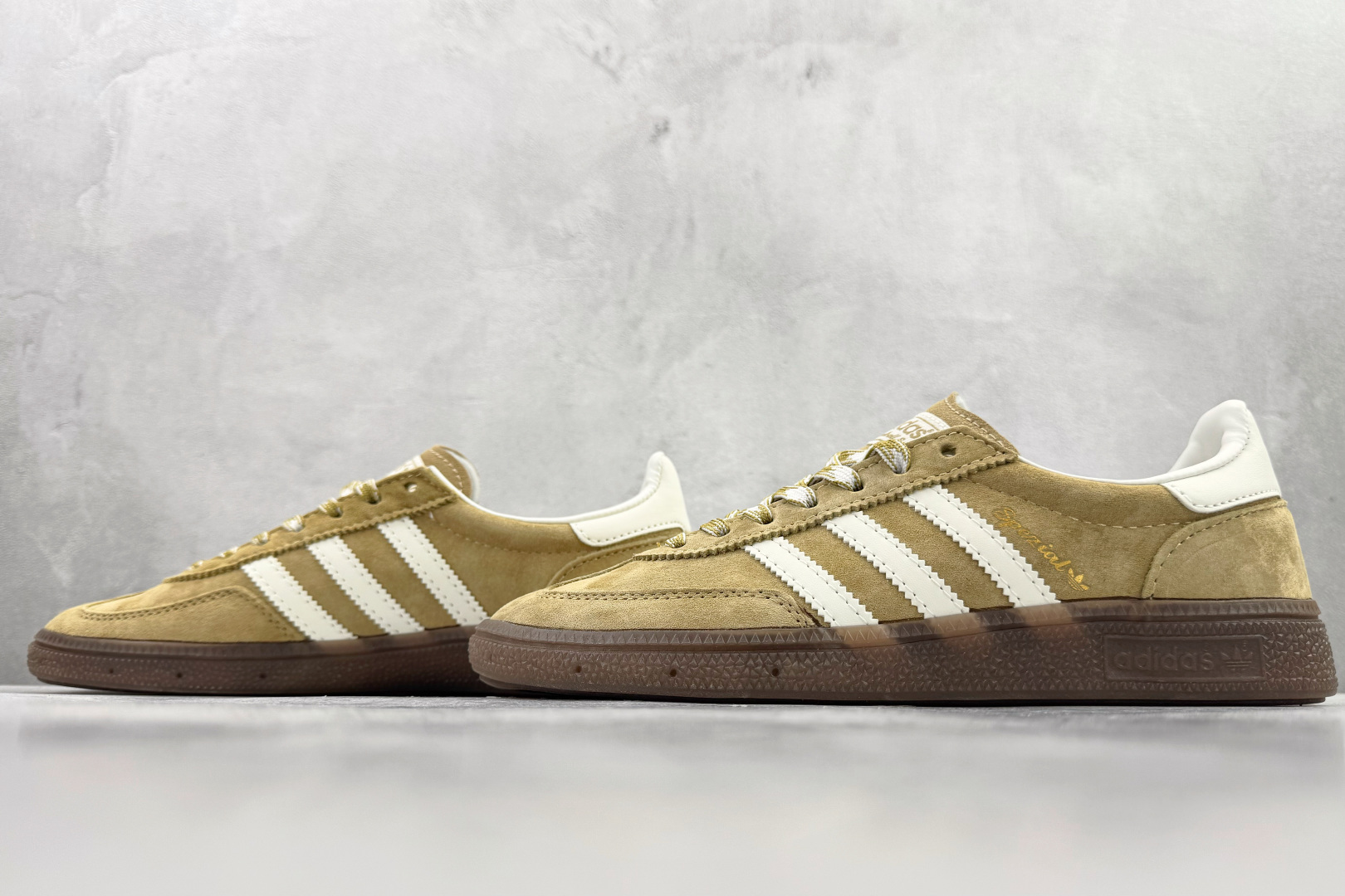出口订单 adidas originals HANDBALL SPEZIAL 卡其棕 KI5939