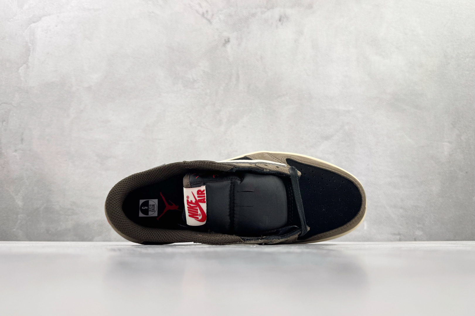 平台爆款 Travis Scott x Jordan Air Jordan 1 Low TS SP 倒钩1.0 深棕 CQ4277-001