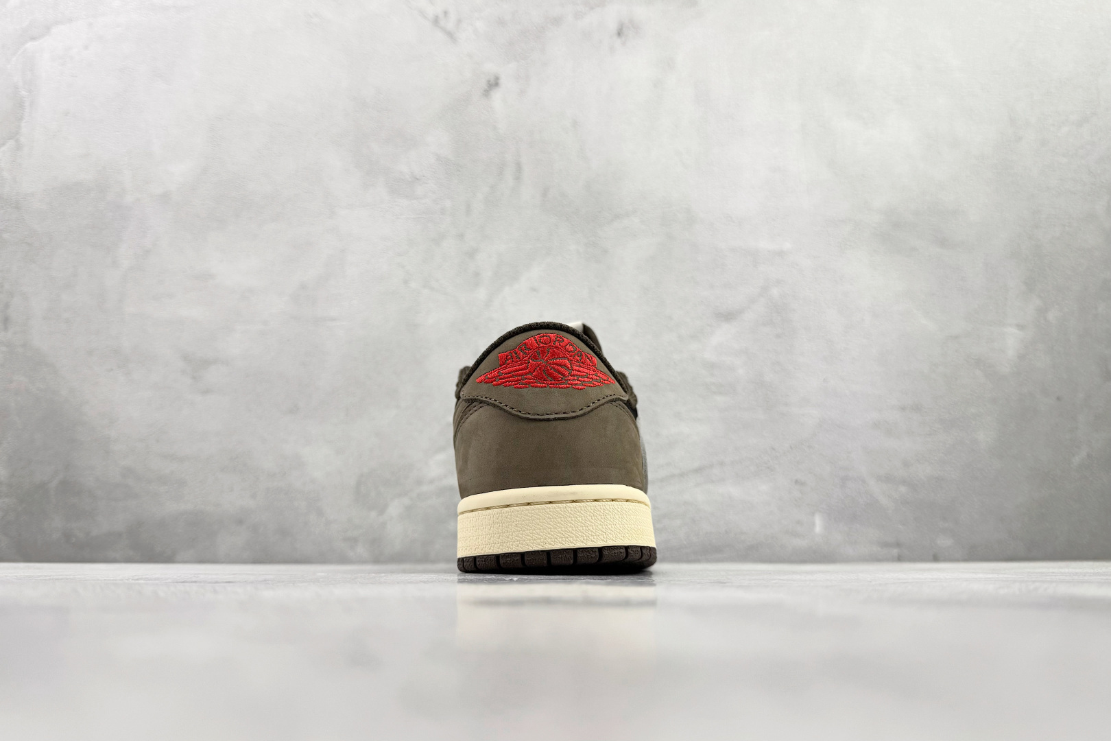 平台爆款 Travis Scott x Jordan Air Jordan 1 Low TS SP 倒钩1.0 深棕 CQ4277-001