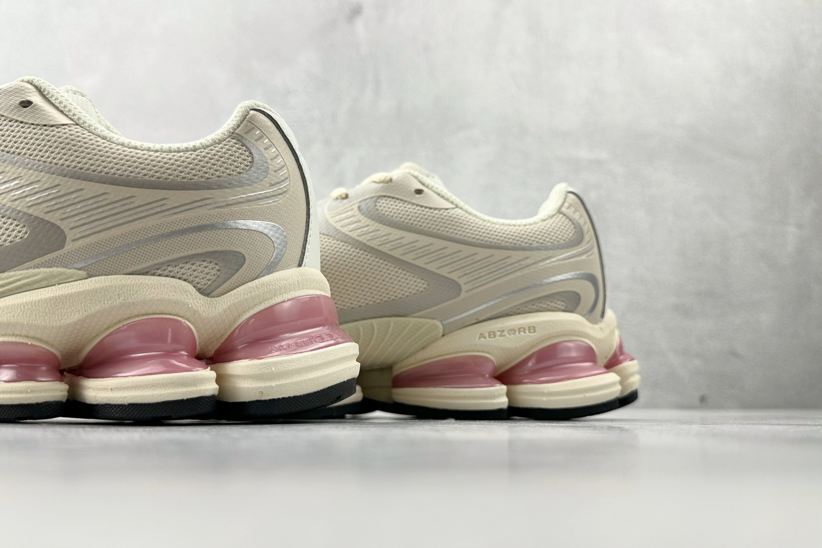 大厂出品 New Balance ABZORB 2000 米白粉 U20008XQ 大厂出品 New Balance ABZORB 2000 米白粉 U20008XQ