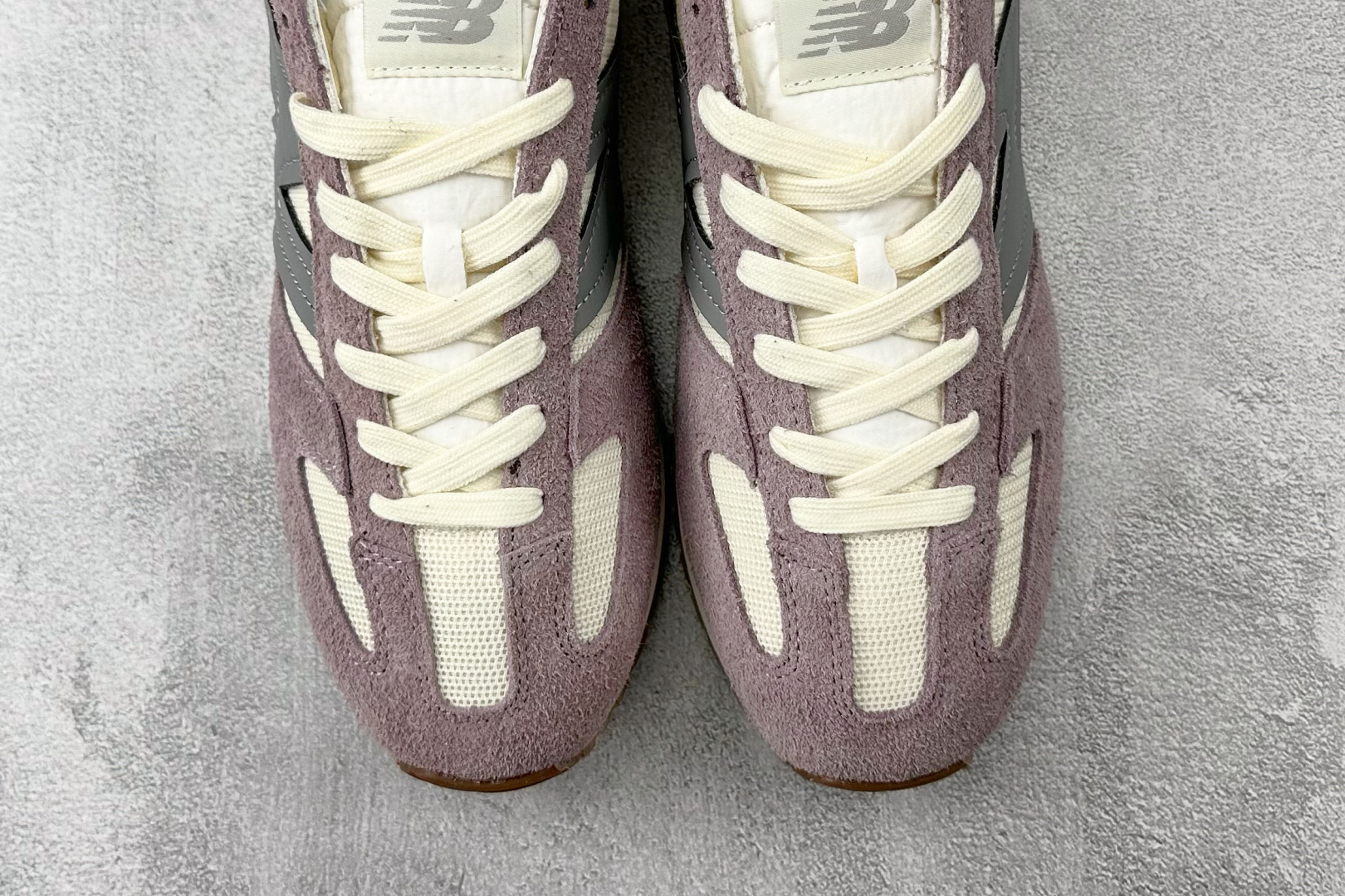 FK 特价本地元旦特价最强性价比 New Balance NB 471 米紫色货号：U471AL尺码：3