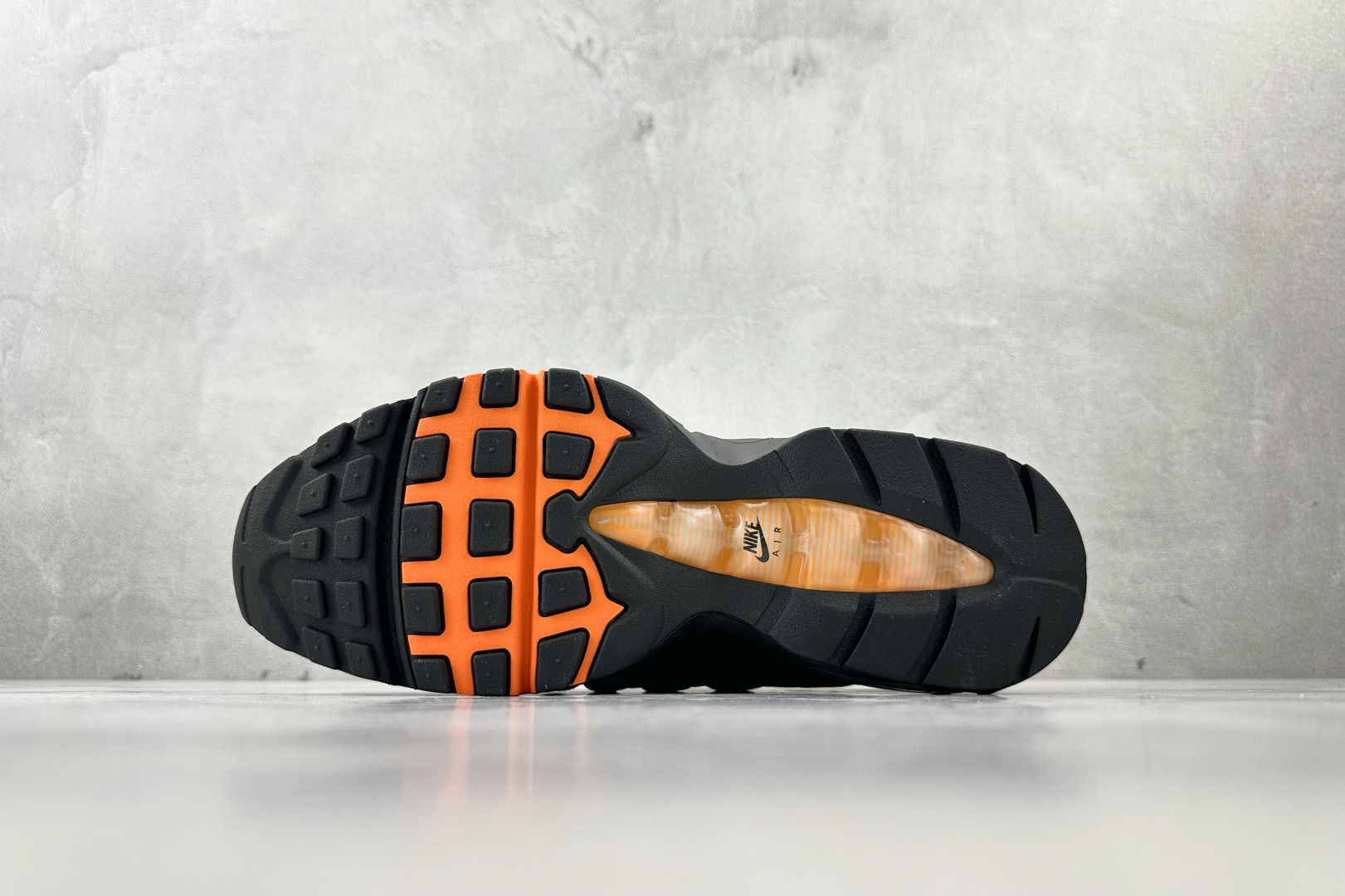 KZ 2.0 本地口碑神作 Nike Air Max 95 OG Bright Mandarin灰黑橙货