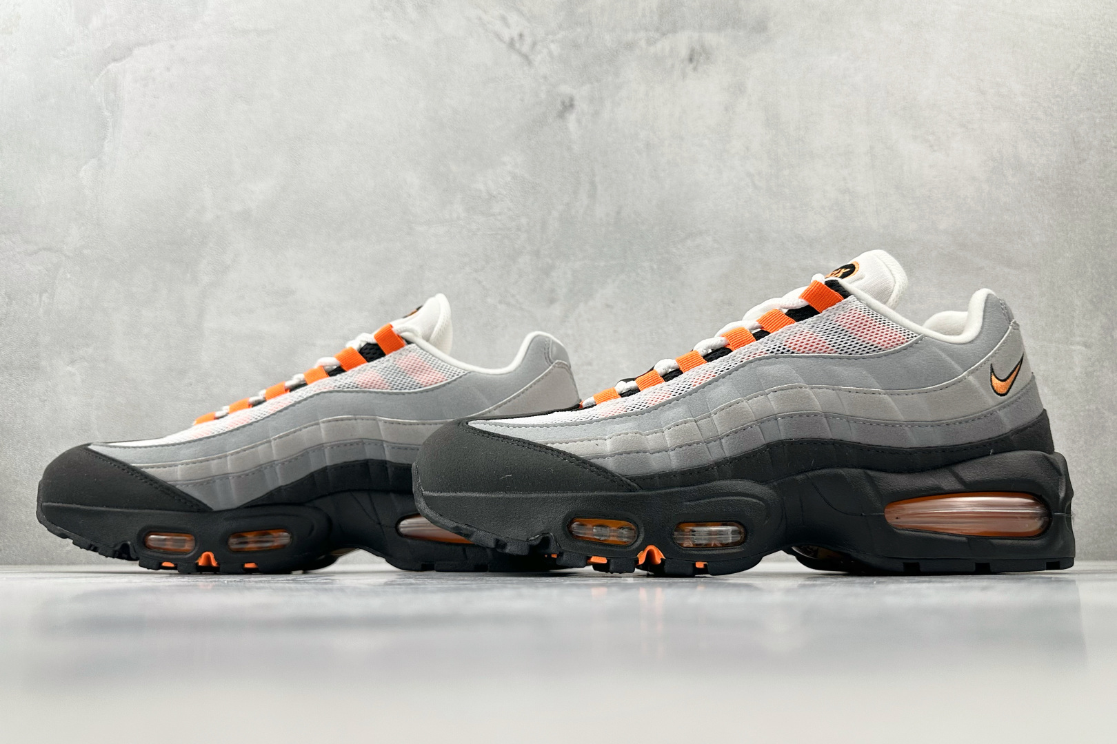 KZ 2.0 本地口碑神作 Nike Air Max 95 OG Bright Mandarin灰黑橙货