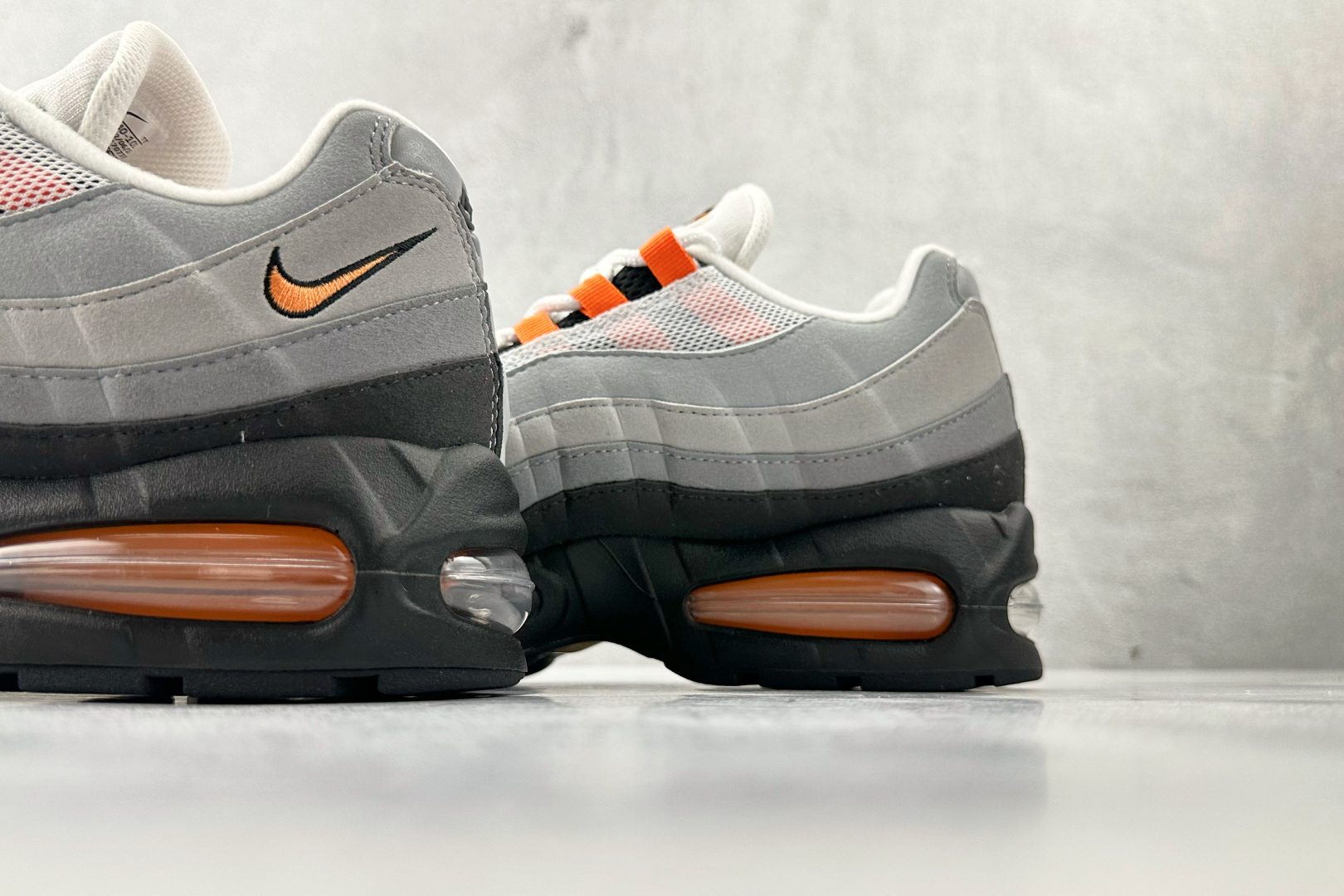 KZ 2.0 本地口碑神作 Nike Air Max 95 OG Bright Mandarin灰黑橙货