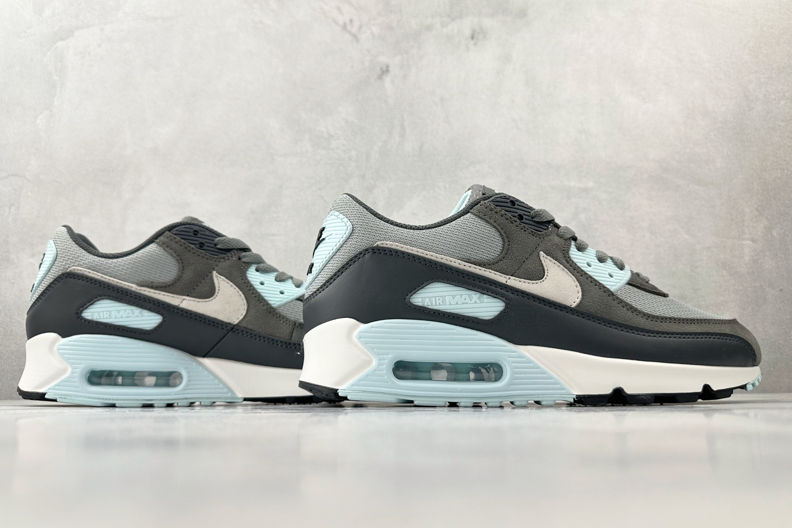 XP 本地平台专供 Nike Air Max 90灰黑货号：DM0029-009尺码：40 40.5 4