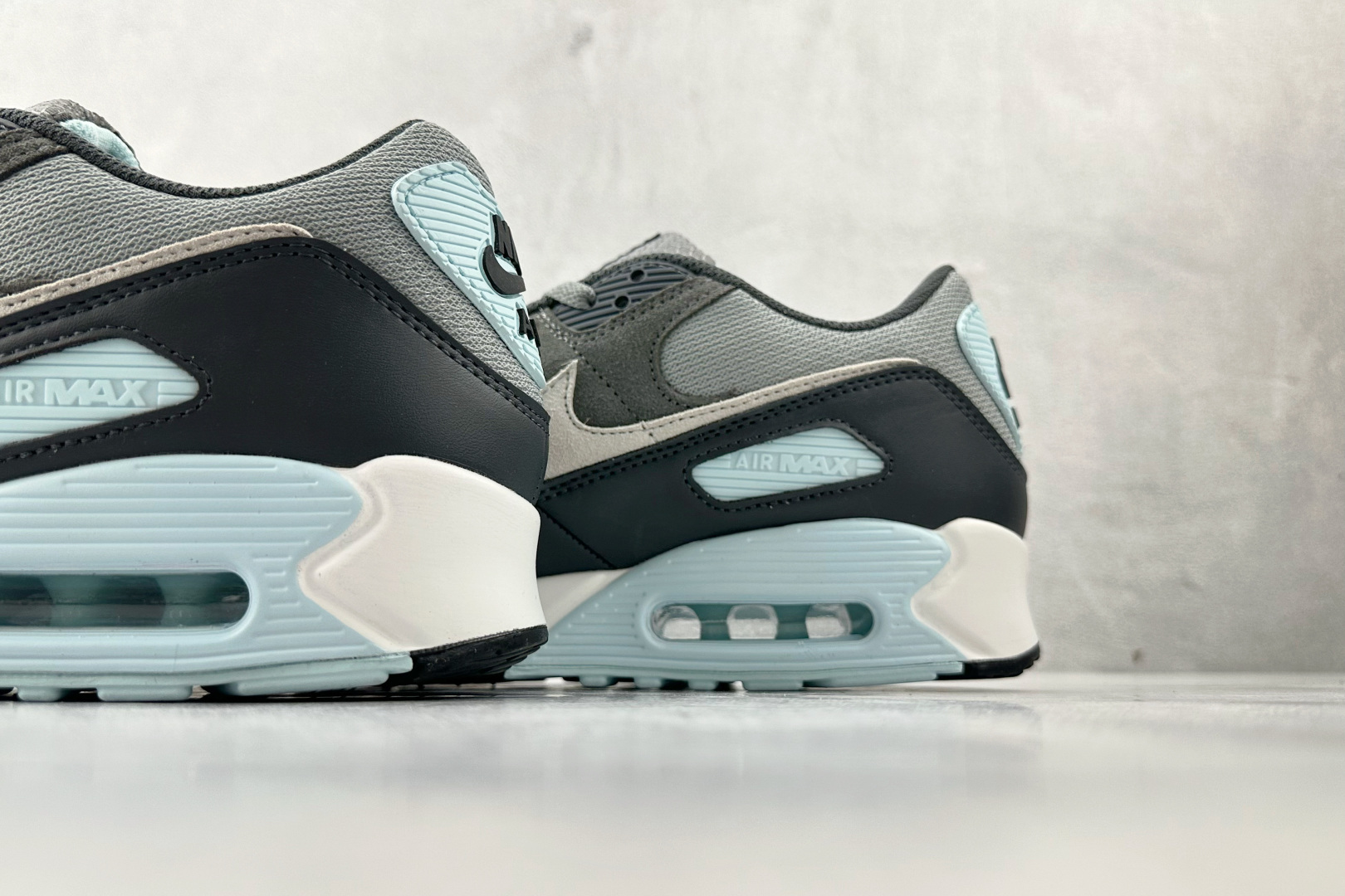 XP 本地平台专供 Nike Air Max 90灰黑货号：DM0029-009尺码：40 40.5 4