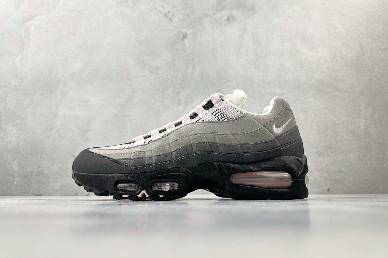 原厂特供 Nike Air Max 95 灰粉色 HJ5996-001 原厂特供 Nike Air Max 95 灰粉色 HJ5996-001