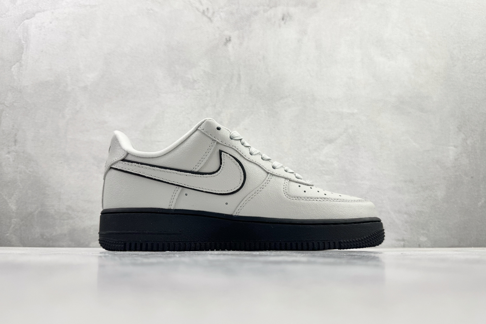 Nike Air Force 1 Low 灰白 XL1979-128 Nike Air Force 1 Low 灰白 XL1979-128