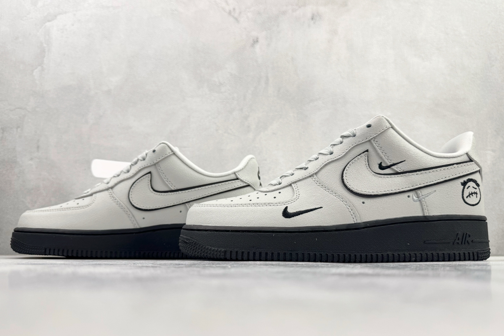 Nike Air Force 1 Low 灰白 XL1979-128 Nike Air Force 1 Low 灰白 XL1979-128