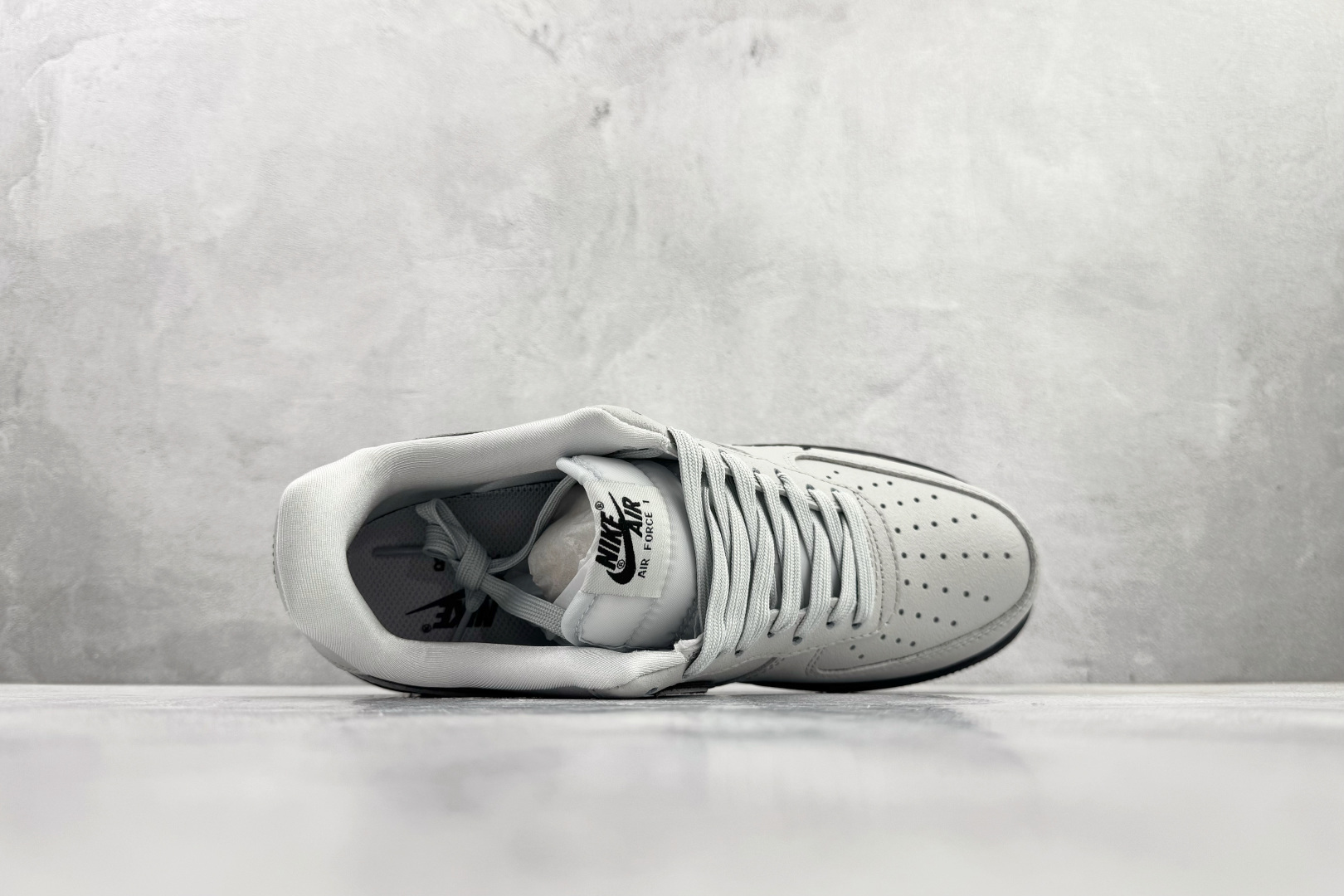 Nike Air Force 1 Low 灰白 XL1979-128 Nike Air Force 1 Low 灰白 XL1979-128