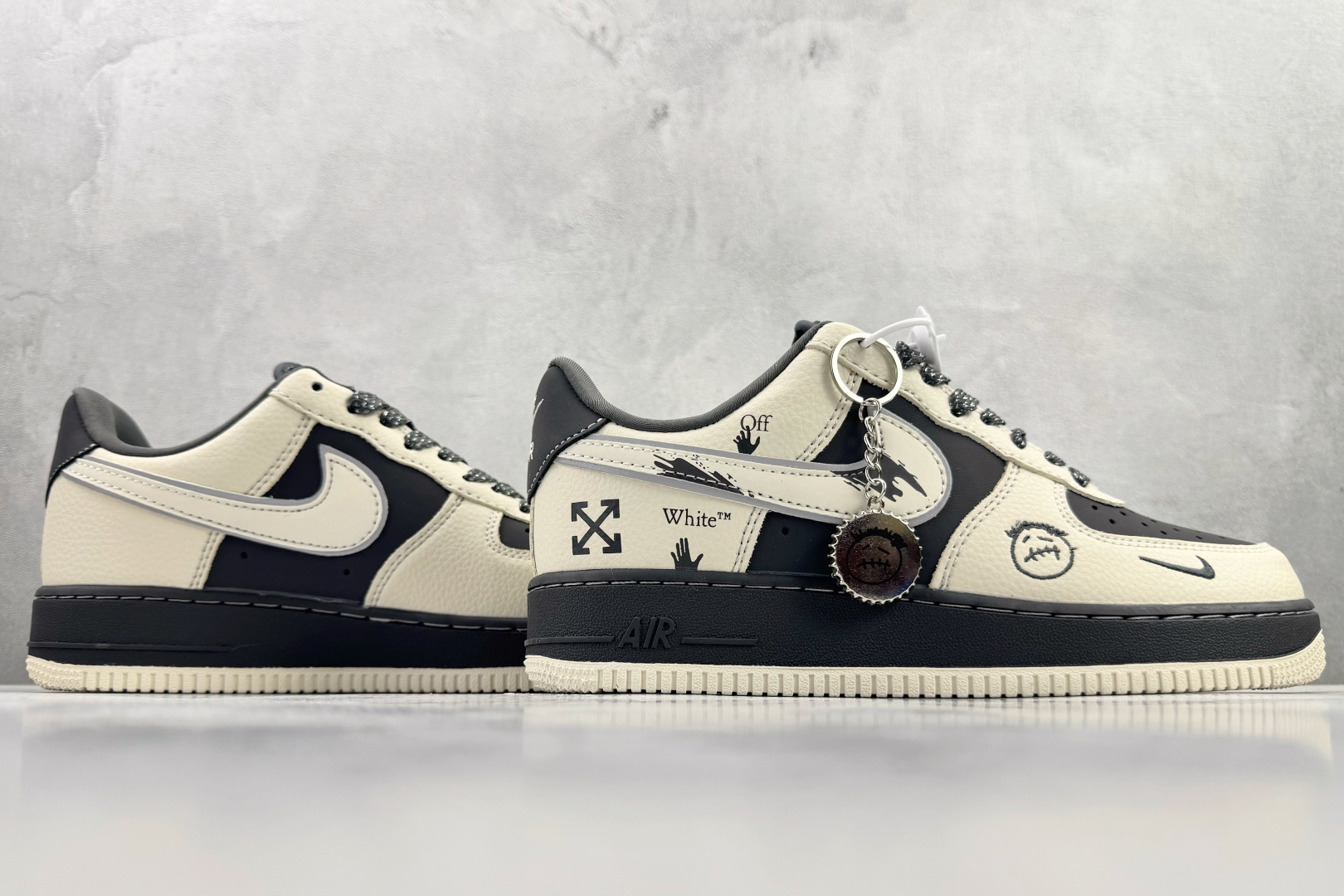 Nike Air Force 1 Low 黑白 XL1979-130 Nike Air Force 1 Low 黑白 XL1979-130