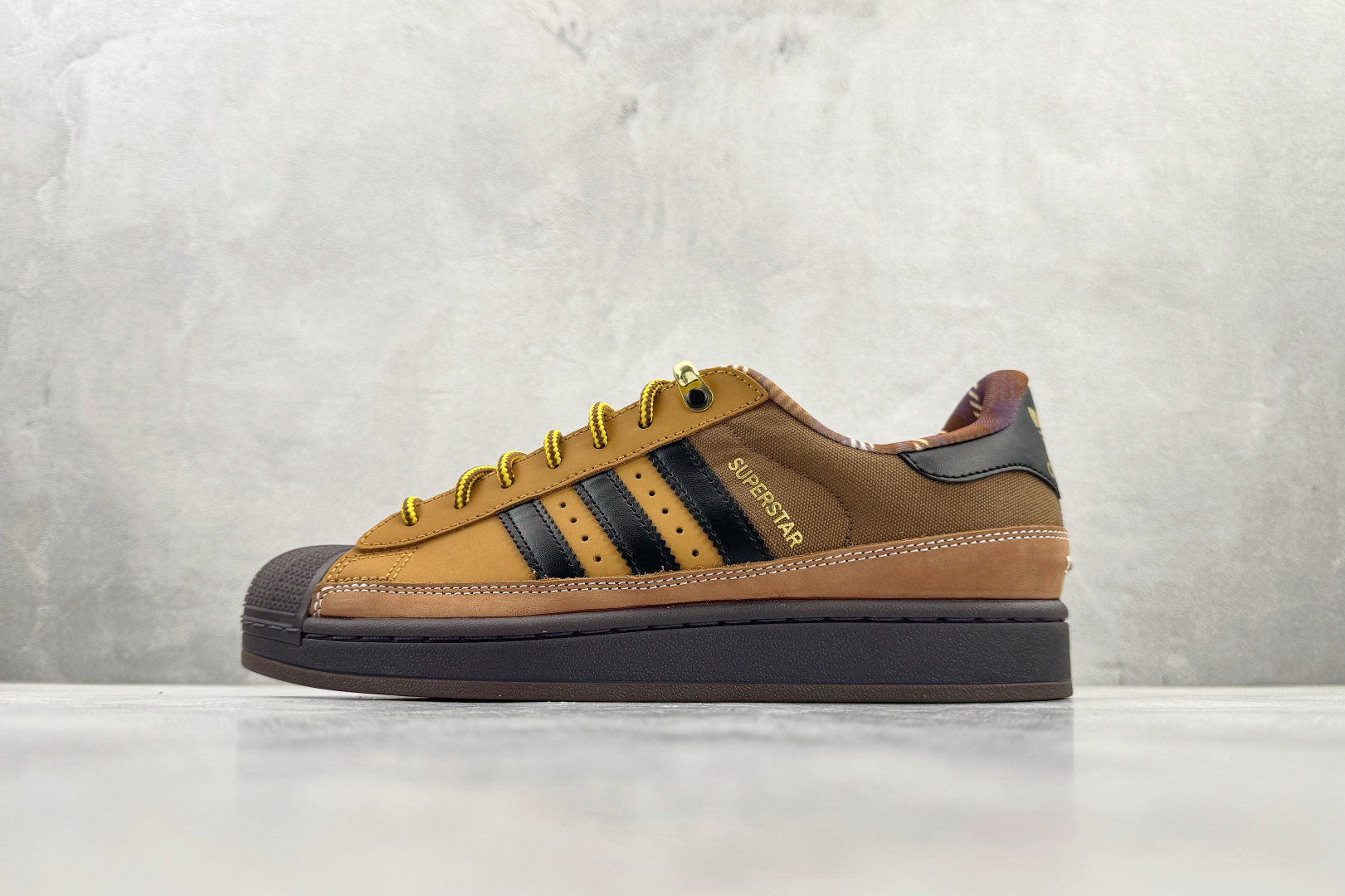 平台订单 adidas originals Superstar 2 棕色 JR6990 平台订单 adidas originals Superstar 2 棕色 JR6990