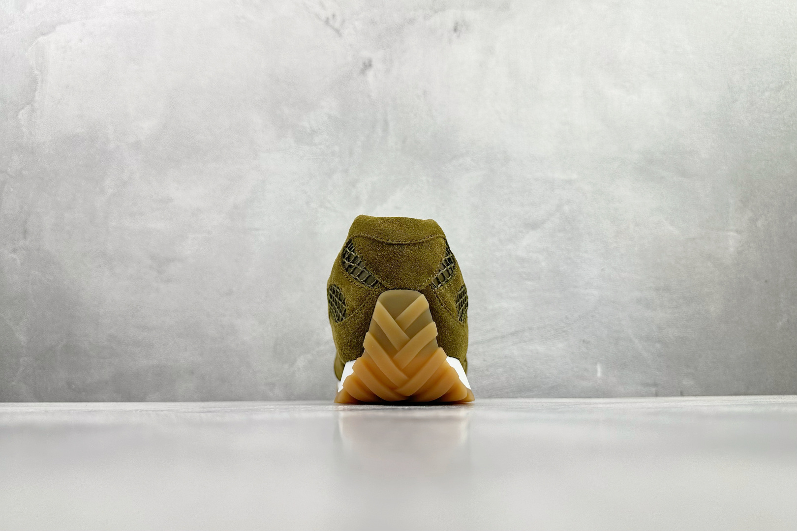 Bottega Veneta葆蝶家 Orbit 绿色 796481V4JE1GREEN Bottega Veneta葆蝶家 Orbit 绿色 796481V4JE1GREEN